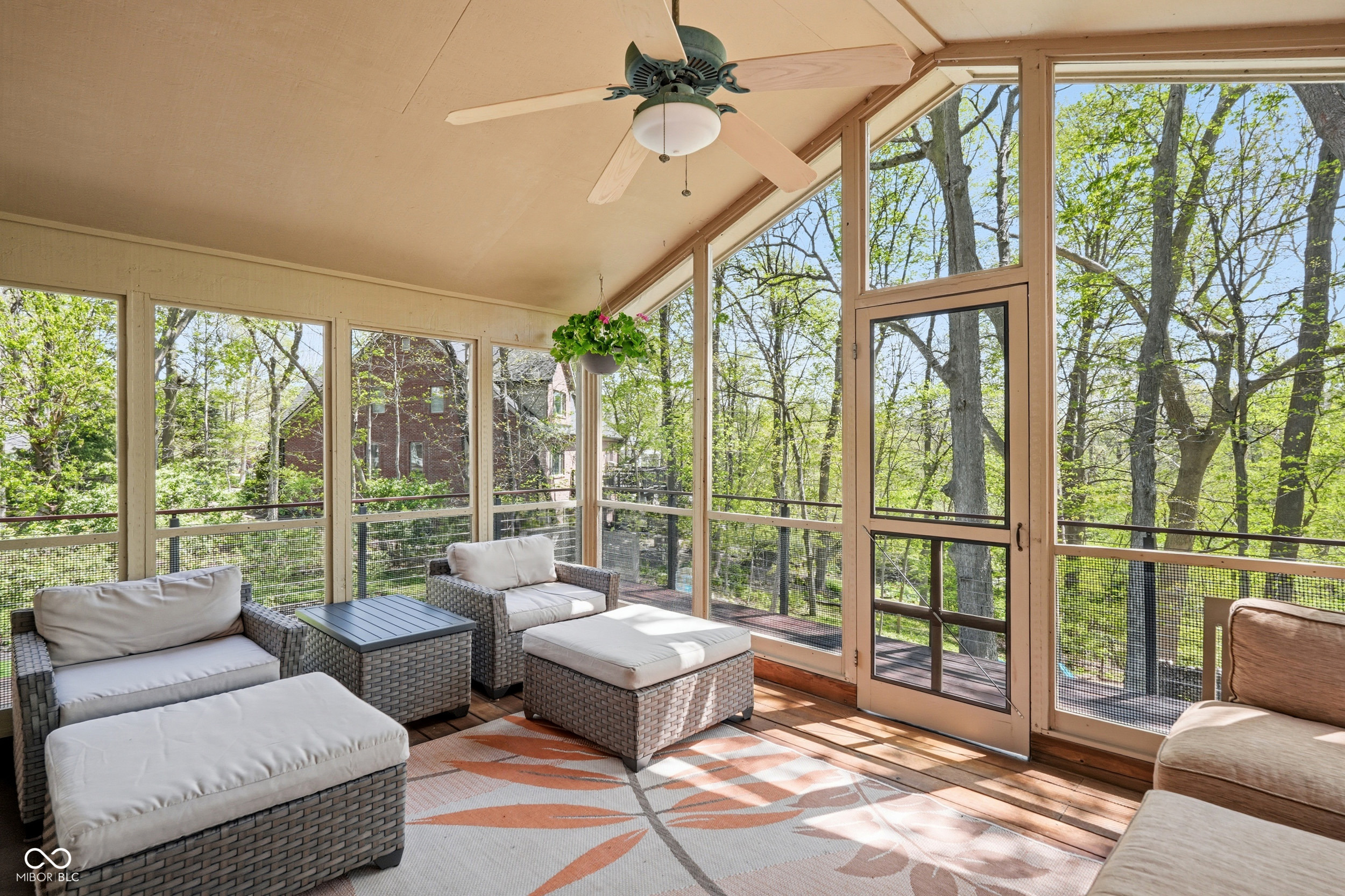 6553 Greyridge Boulevard