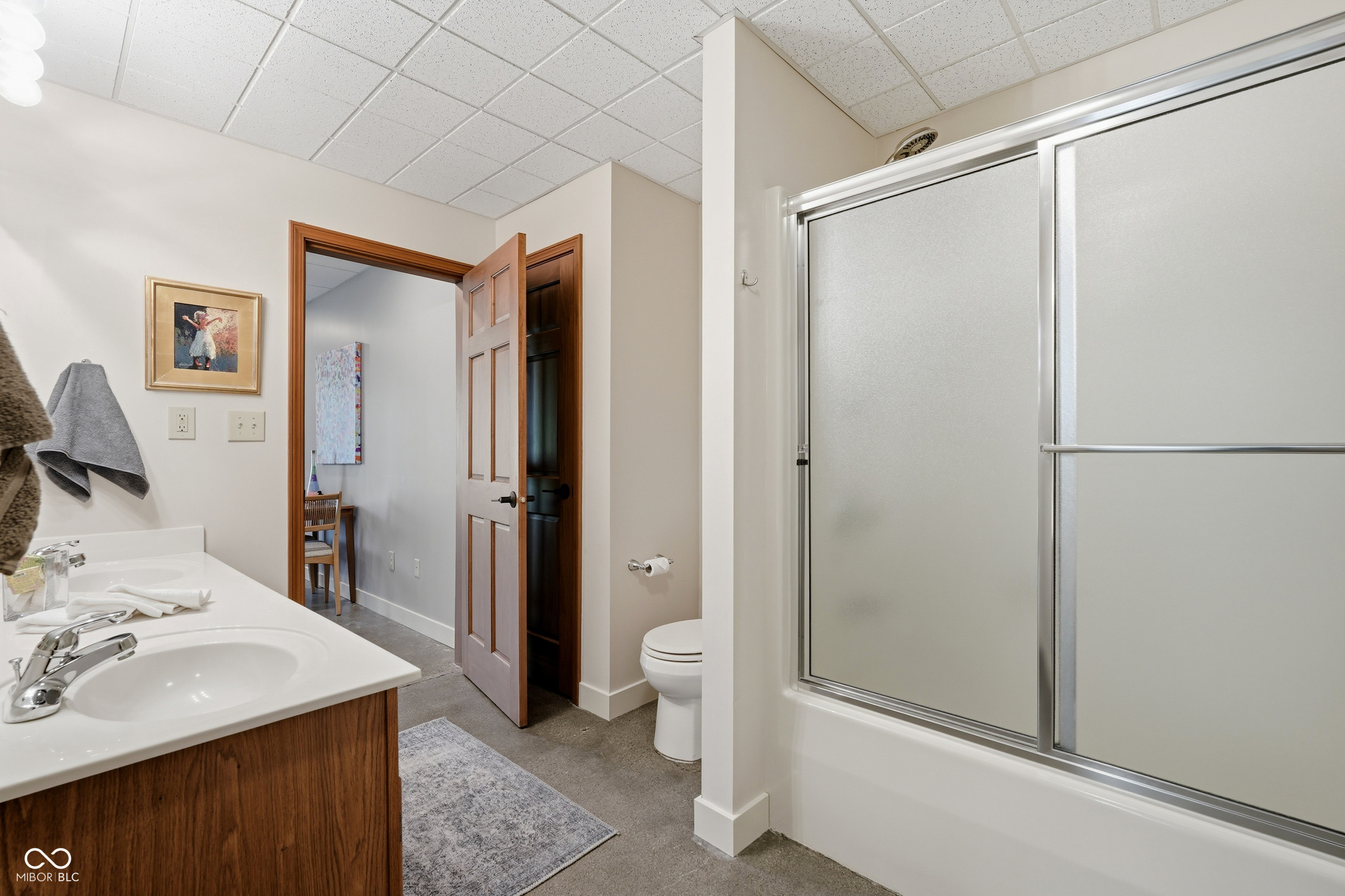 6553 Greyridge Boulevard