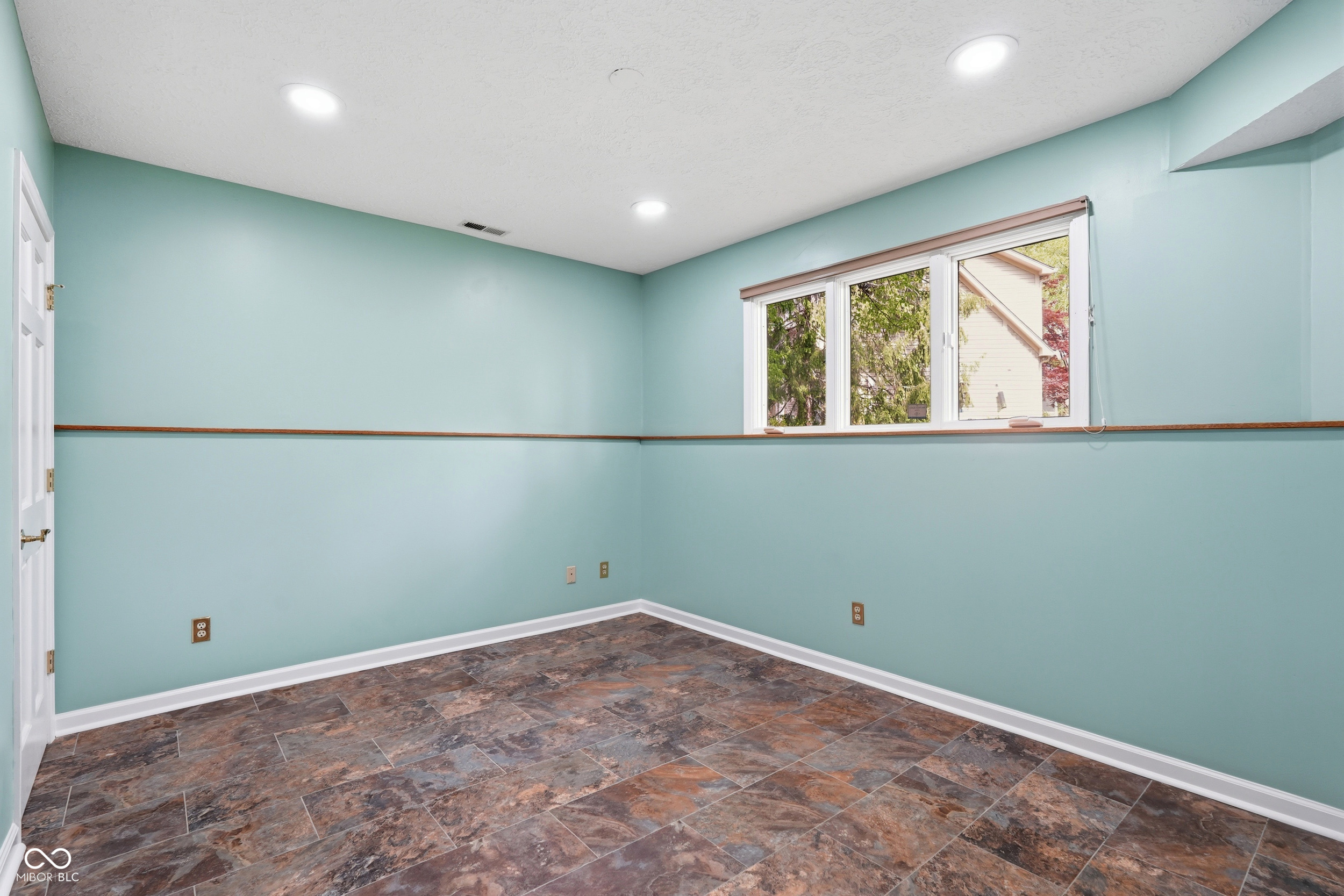 10649 Windjammer Circle