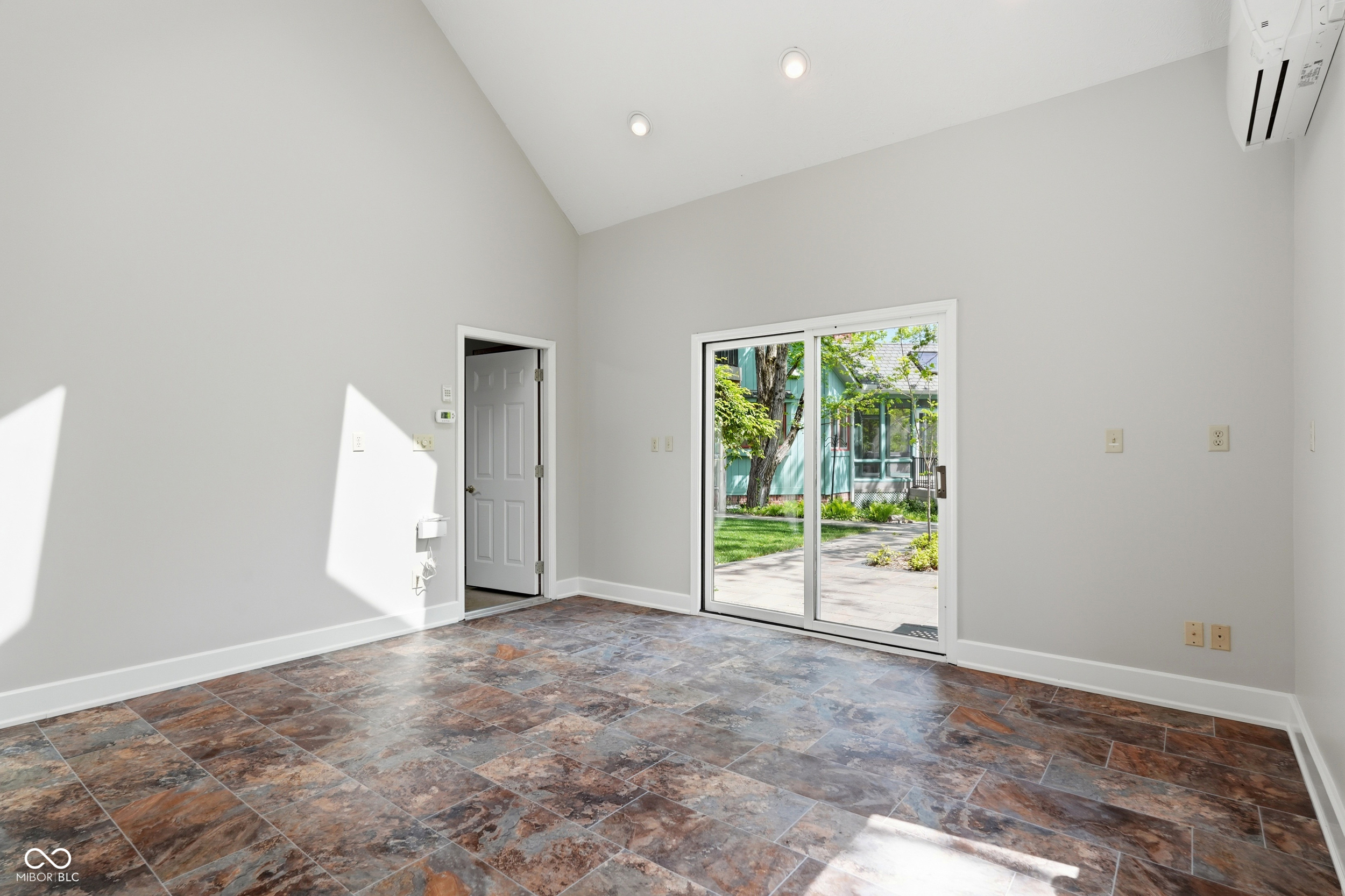 10649 Windjammer Circle