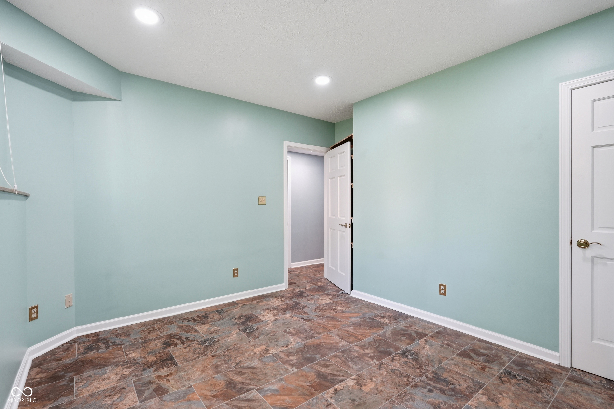 10649 Windjammer Circle