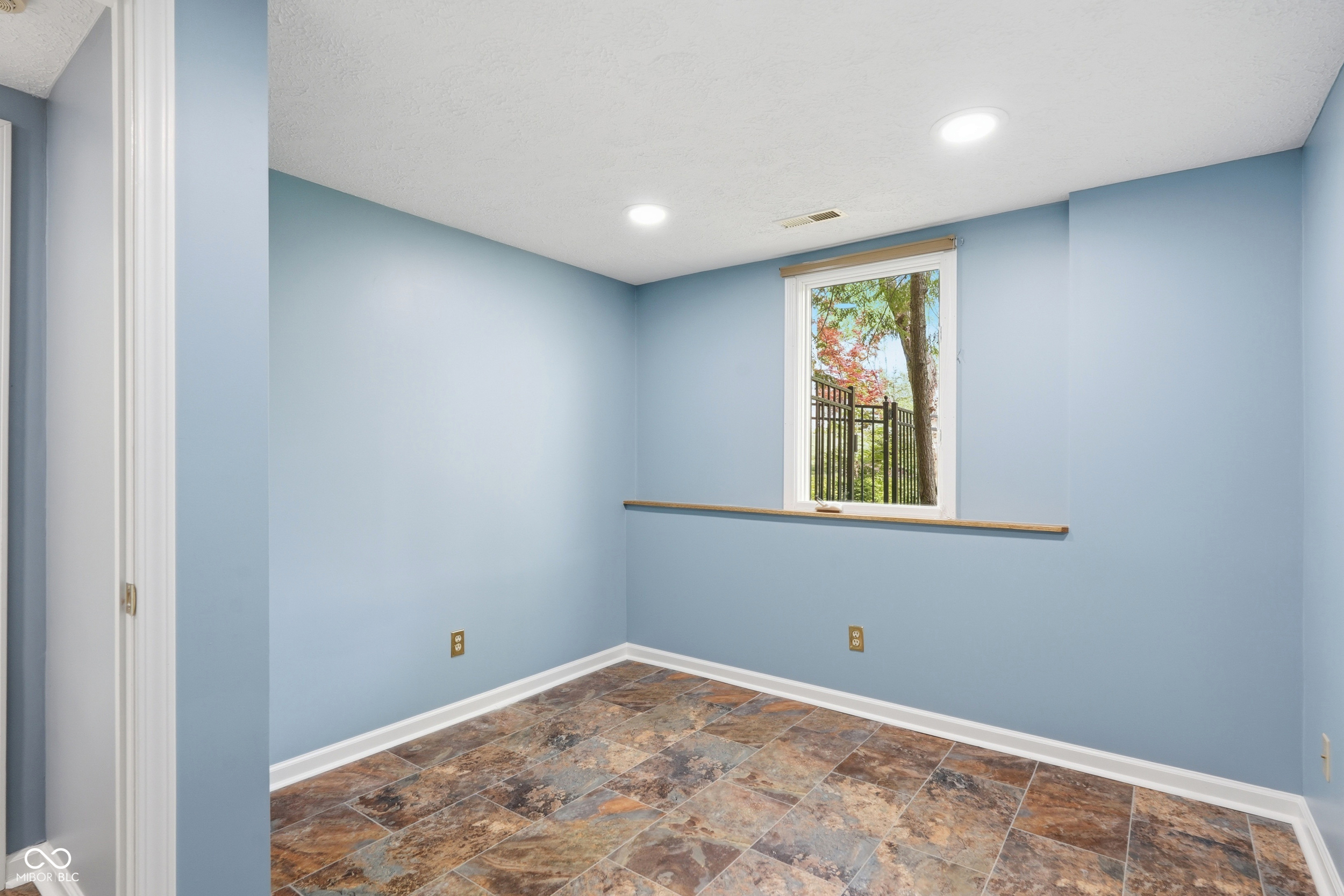 10649 Windjammer Circle