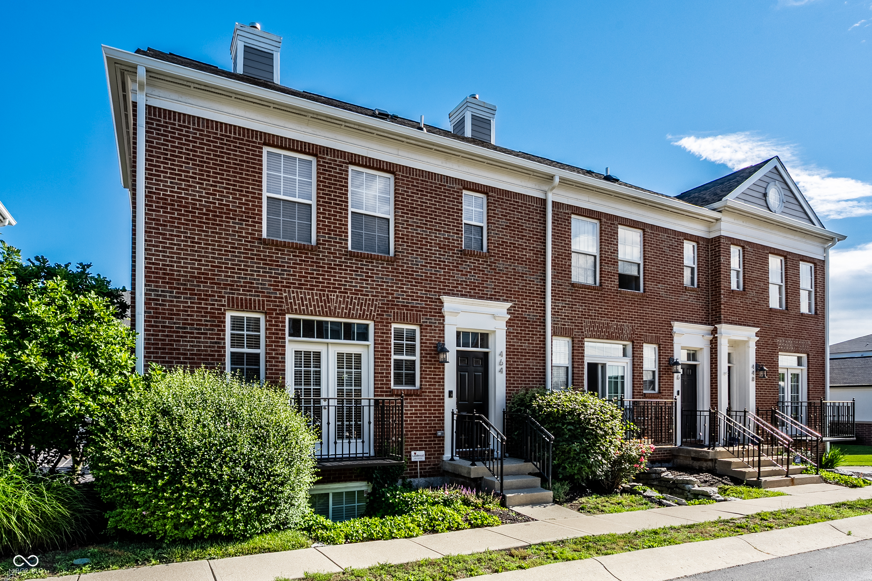 464 American Way S