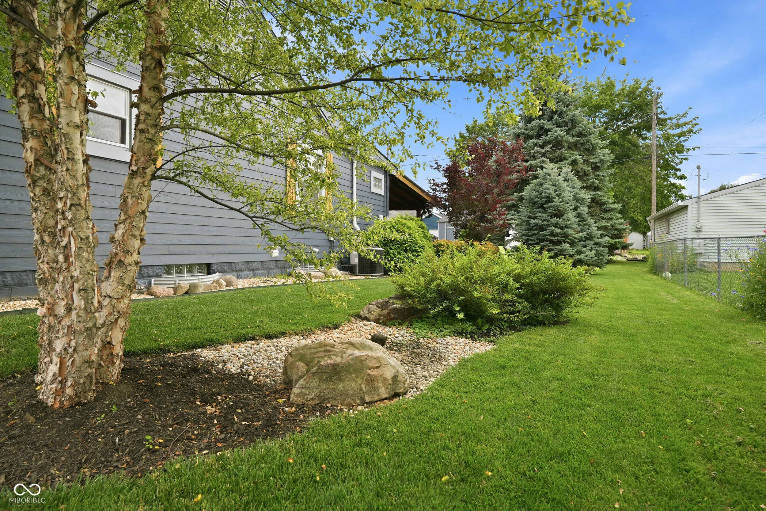 422 Poplar Street