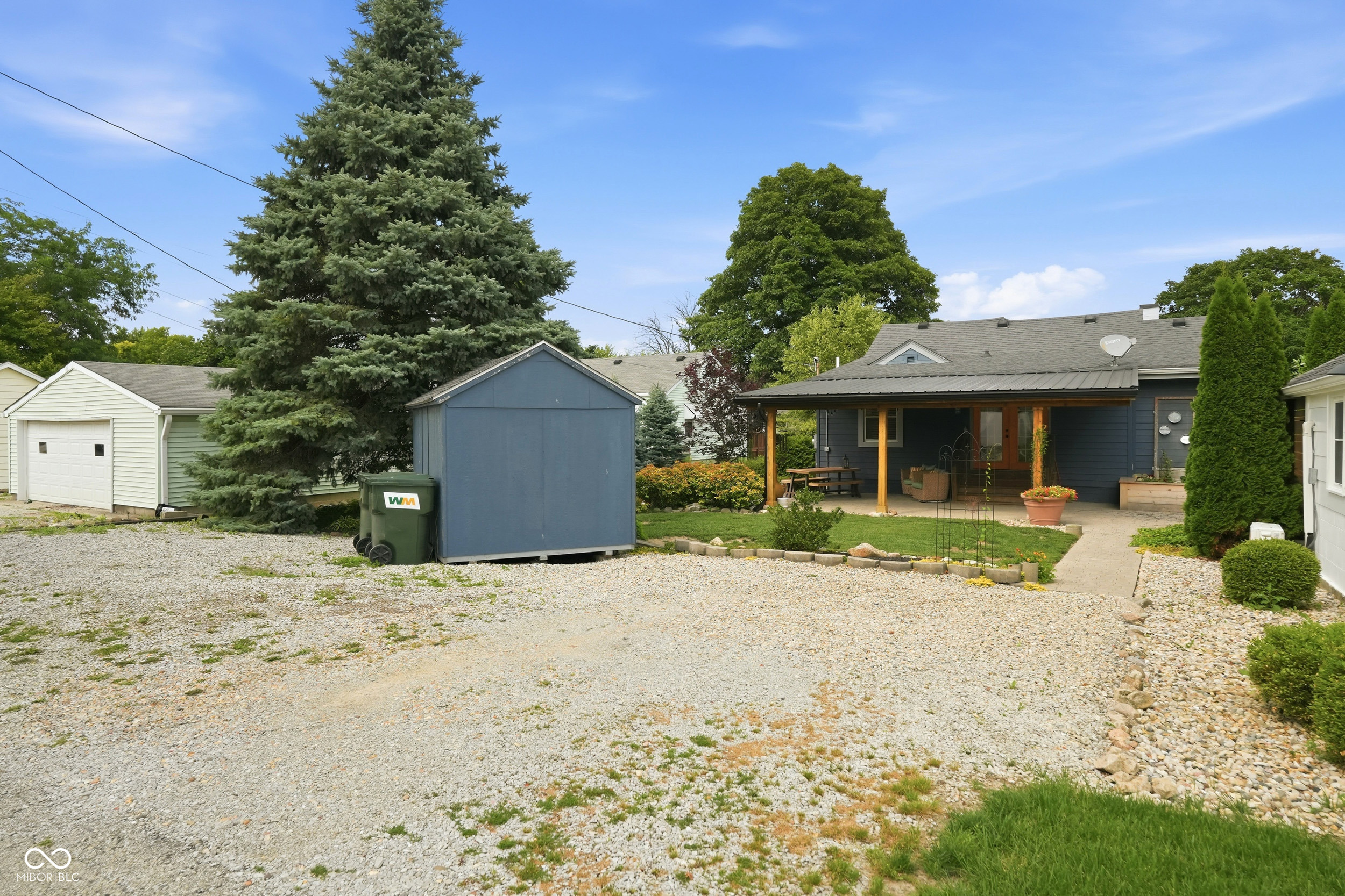 422 Poplar Street