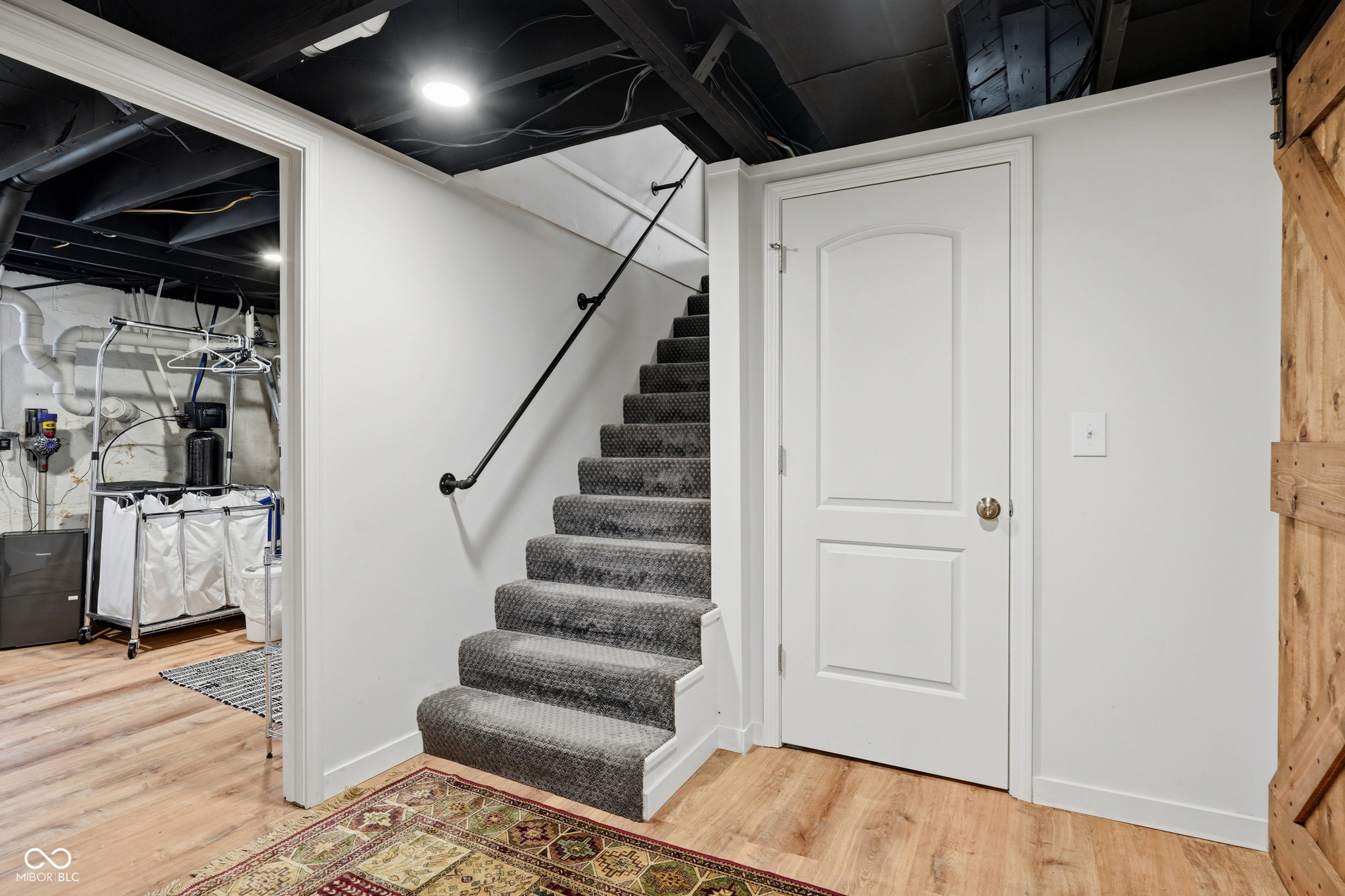 422 Poplar Street