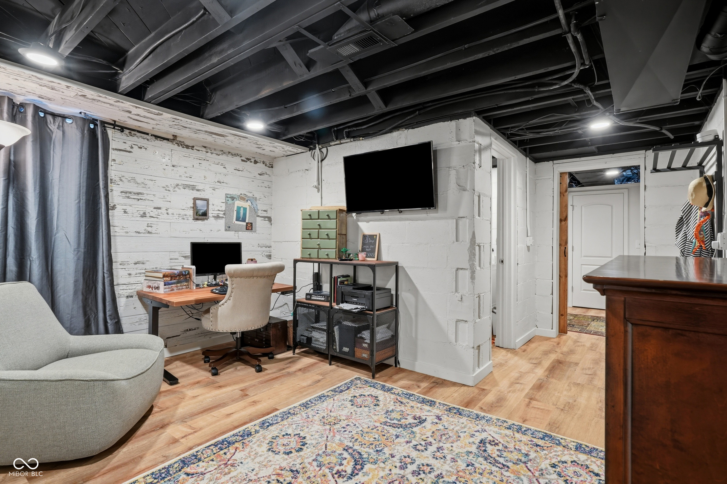 422 Poplar Street