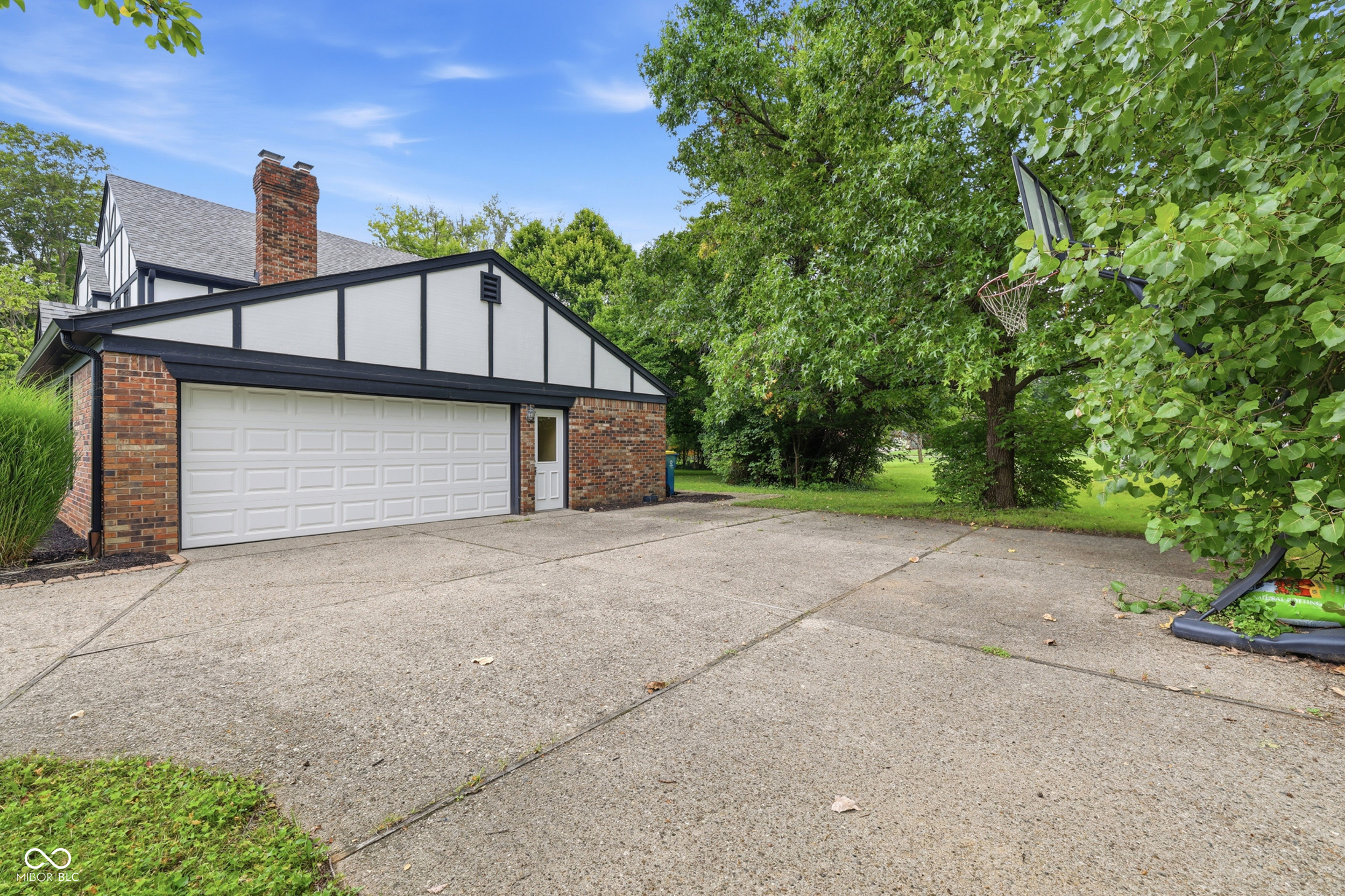 4428 Briarwood Drive