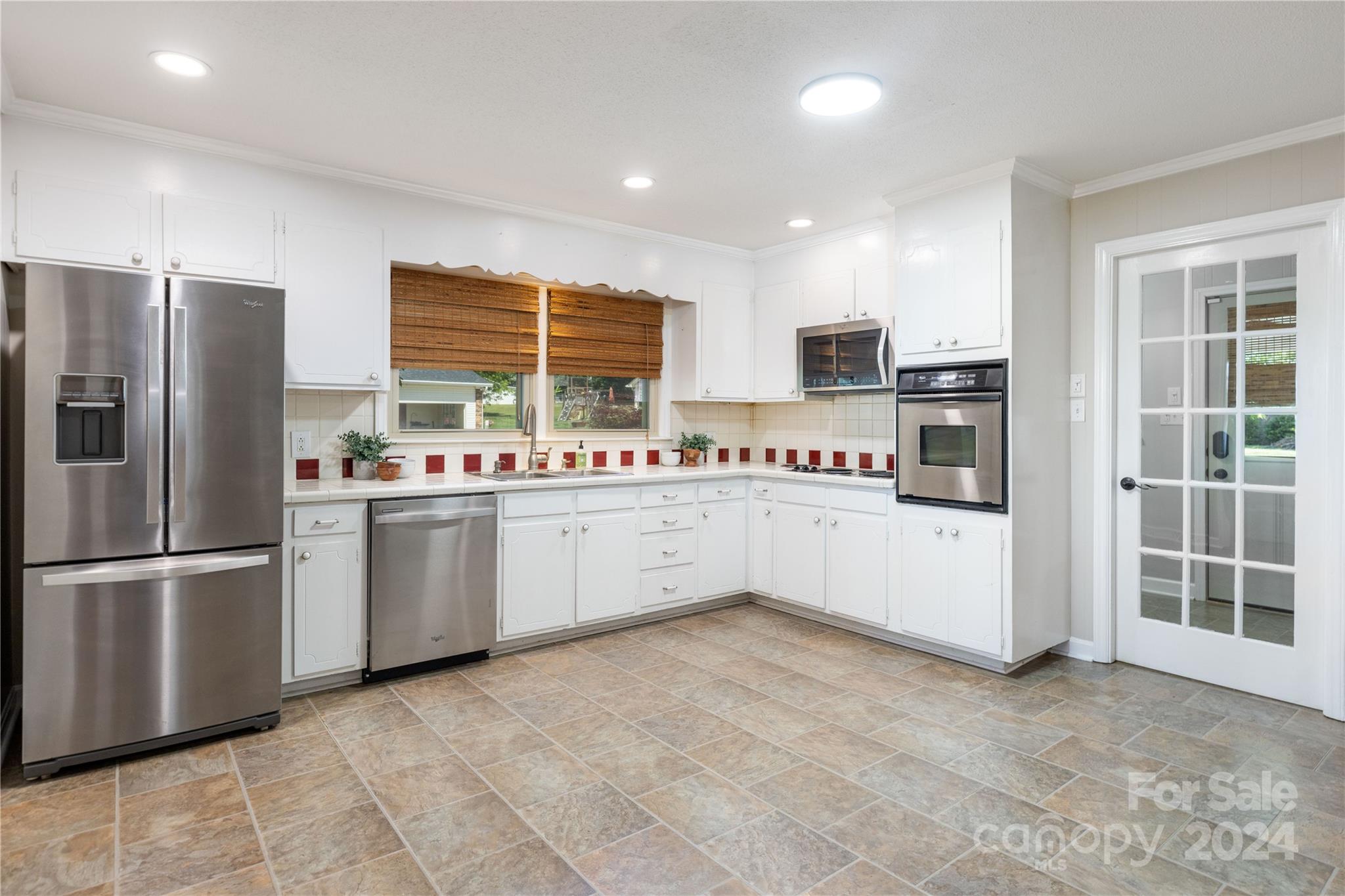 1150 Ratchford Drive