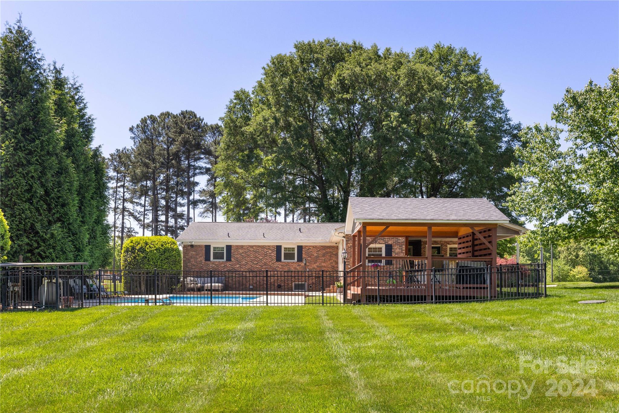 1150 Ratchford Drive