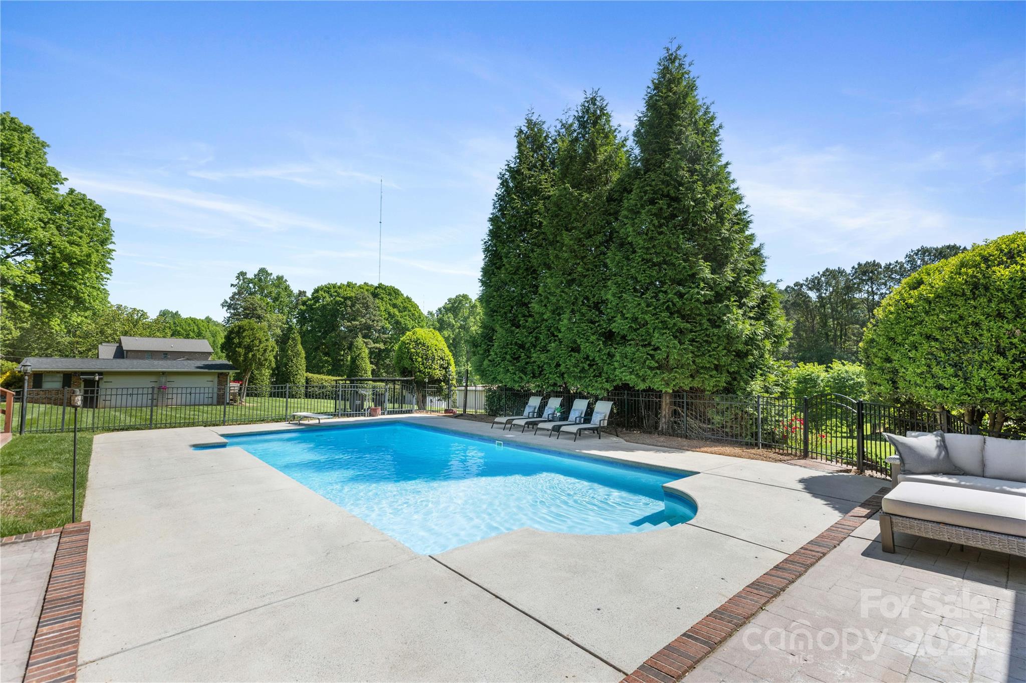 1150 Ratchford Drive