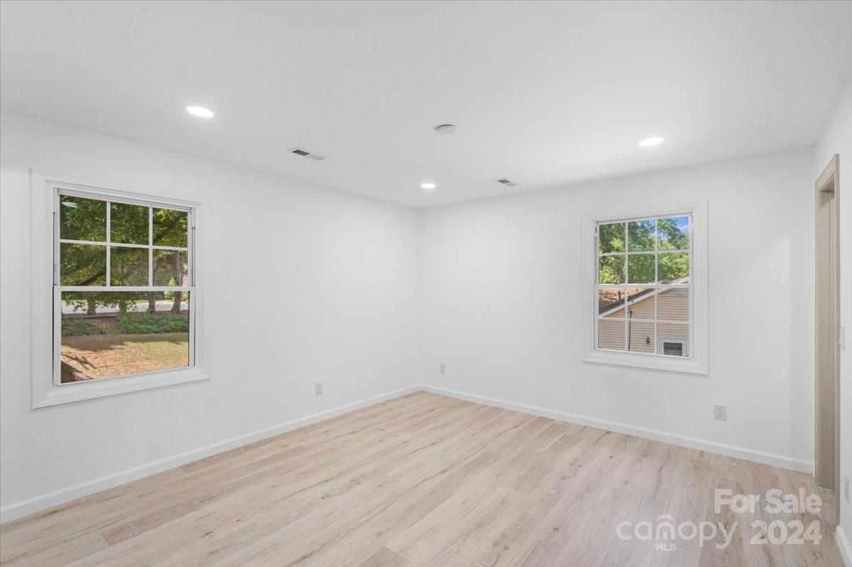 13530 Four Oaks Lane