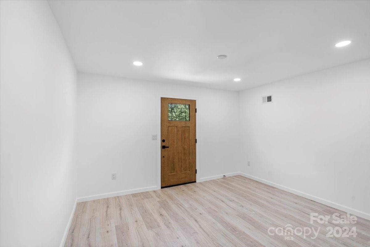 13530 Four Oaks Lane