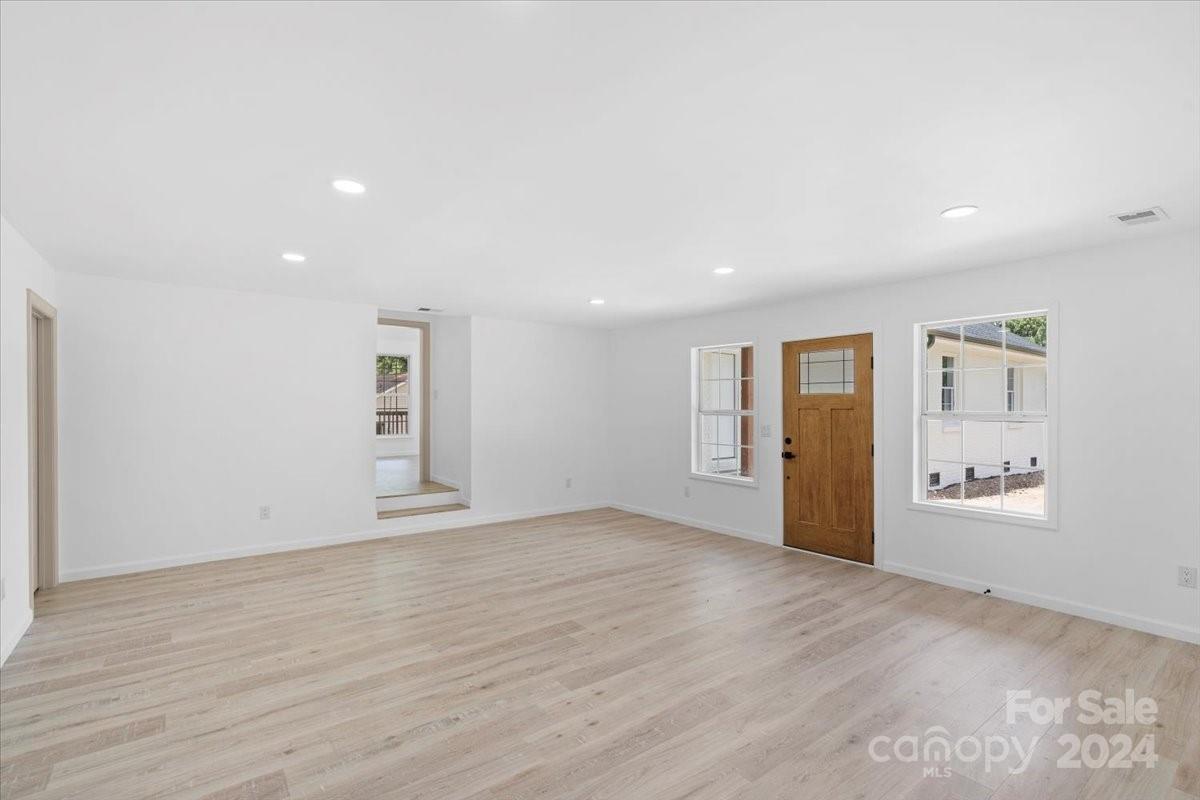 13530 Four Oaks Lane