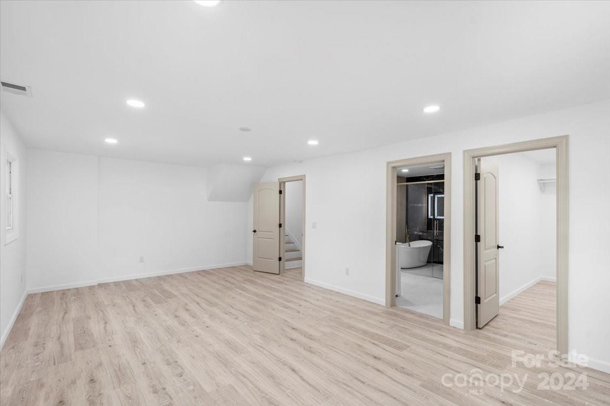 13530 Four Oaks Lane