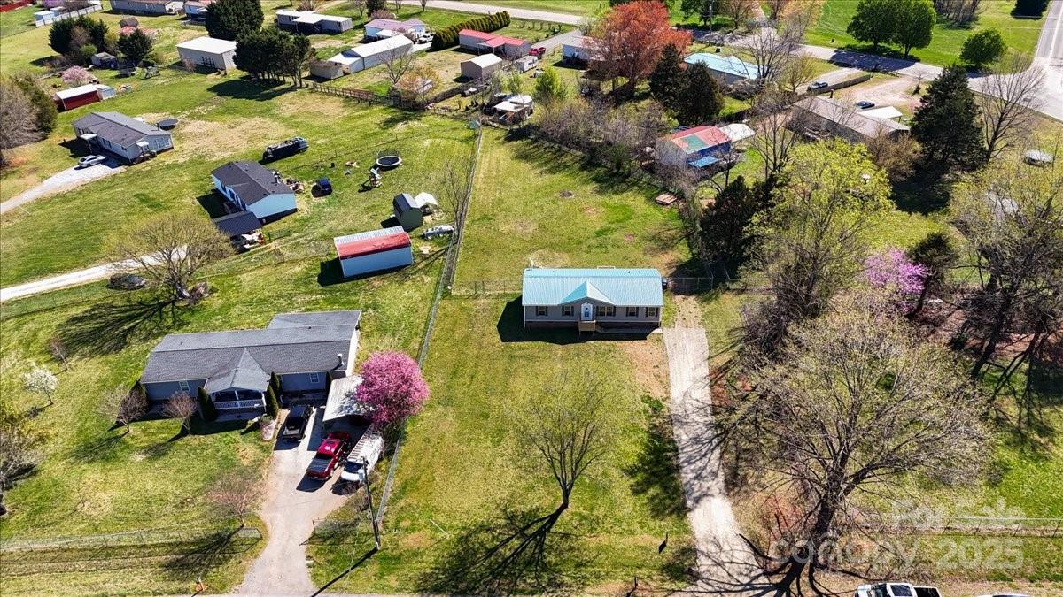 152 Springway Lane