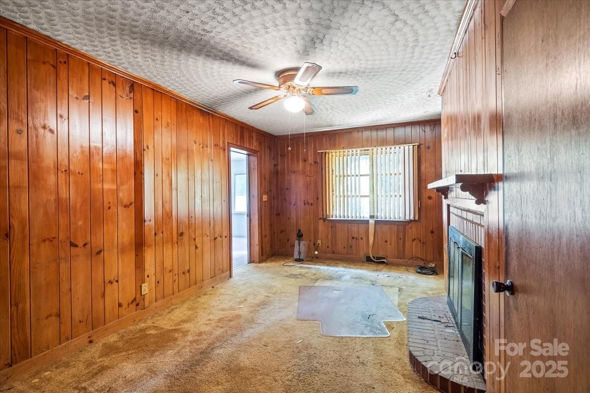 5000 Hoover Drive
