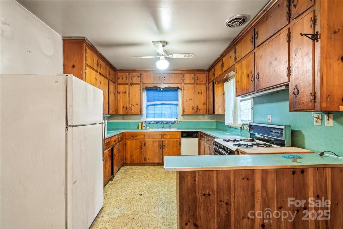 5000 Hoover Drive