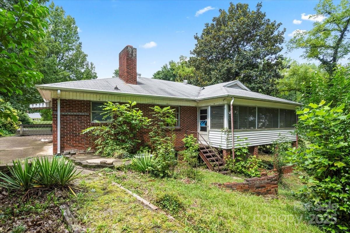 5000 Hoover Drive