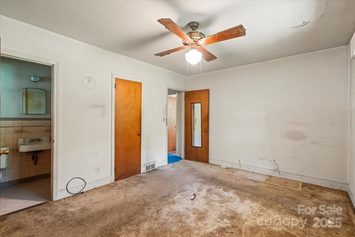 5000 Hoover Drive