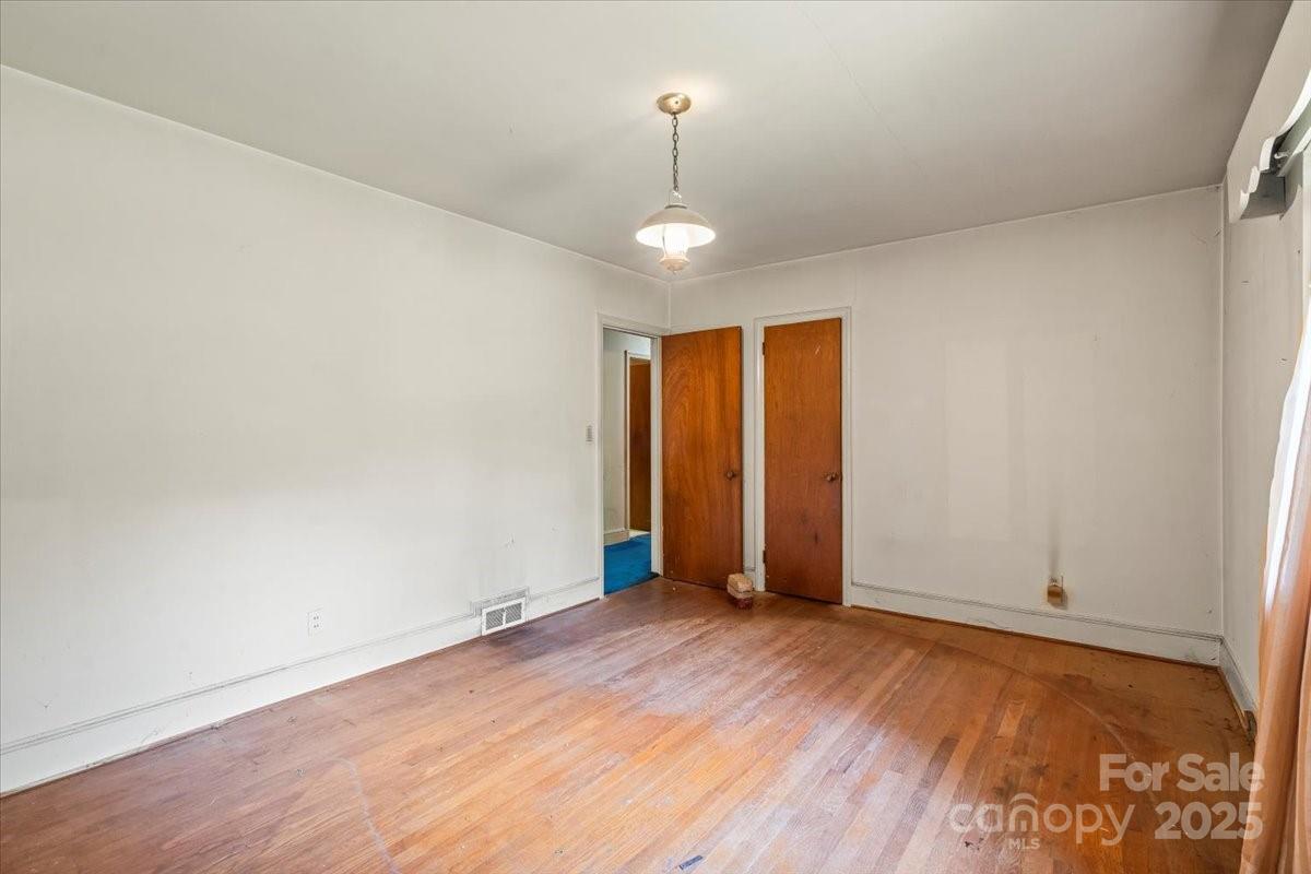 5000 Hoover Drive