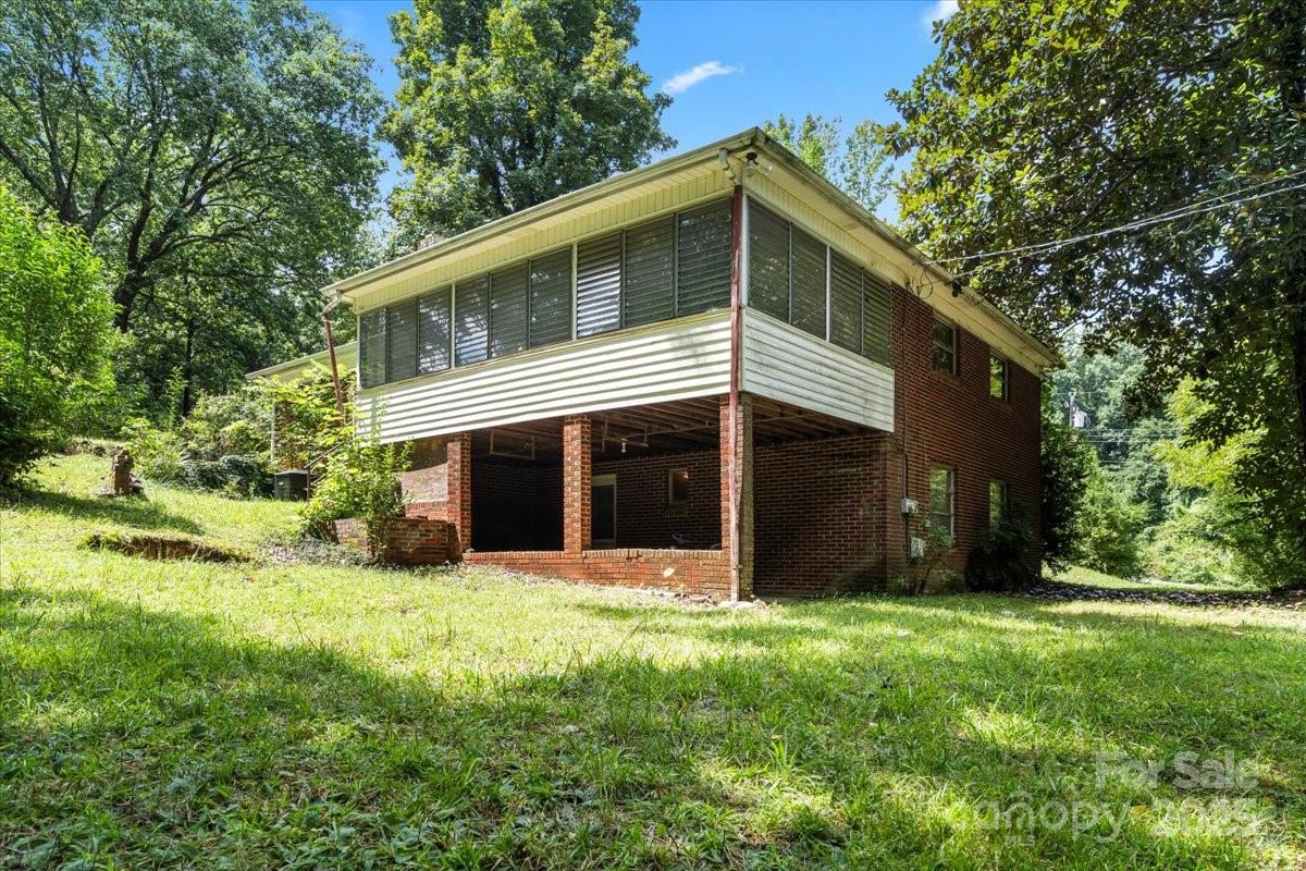 5000 Hoover Drive