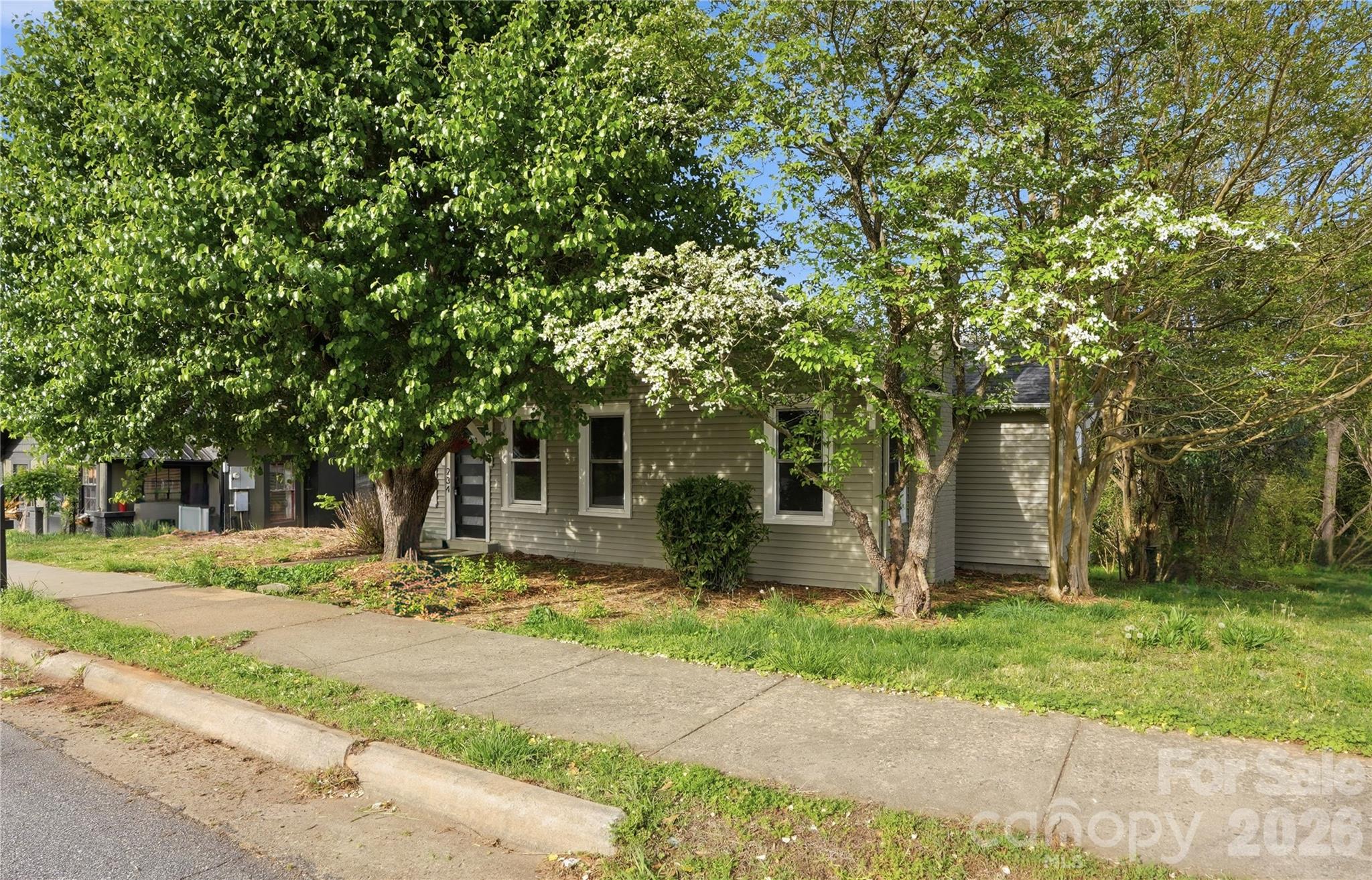 234 S Ervin Avenue