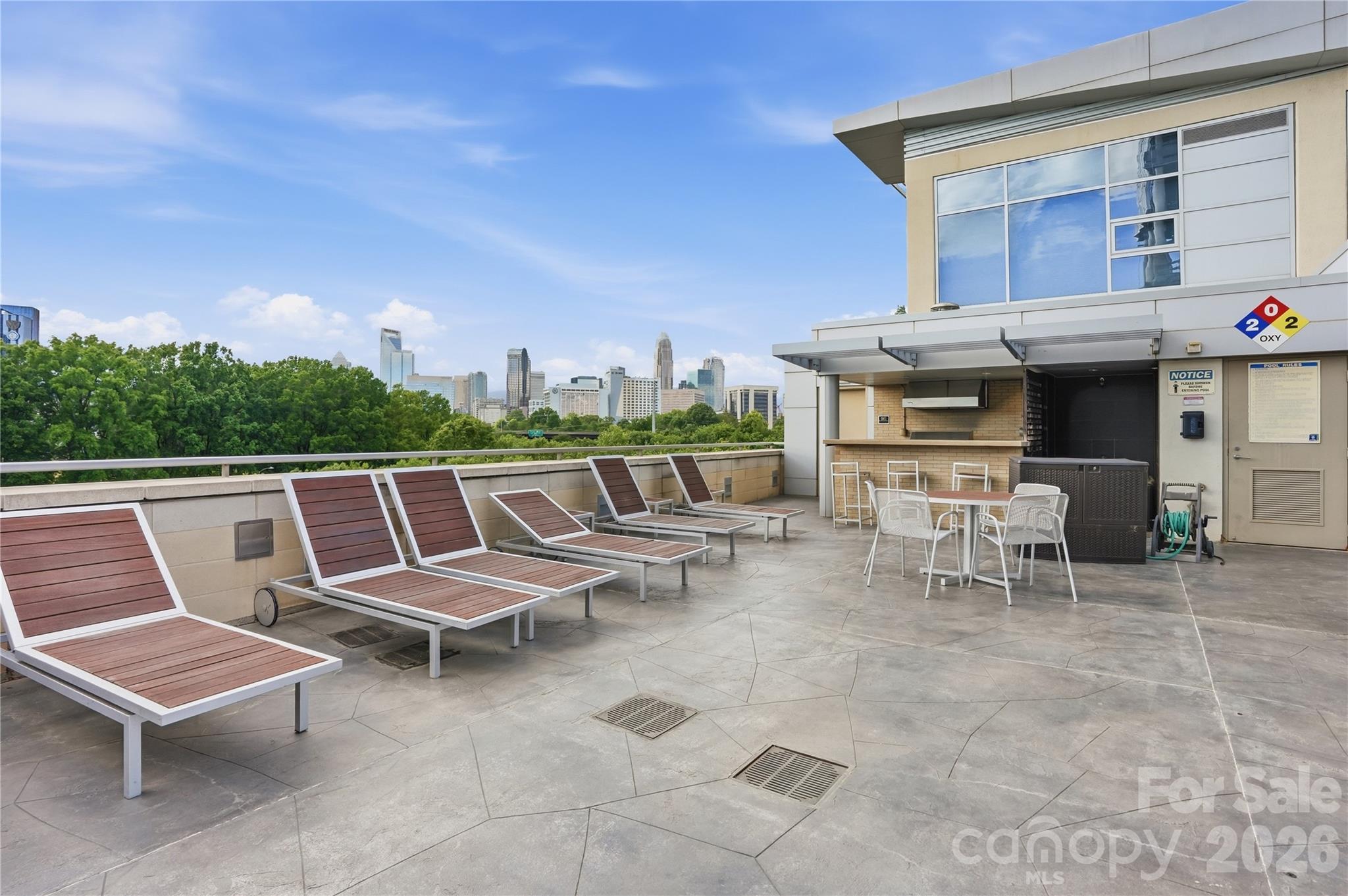 1133 Metropolitan Avenue Unit: 208