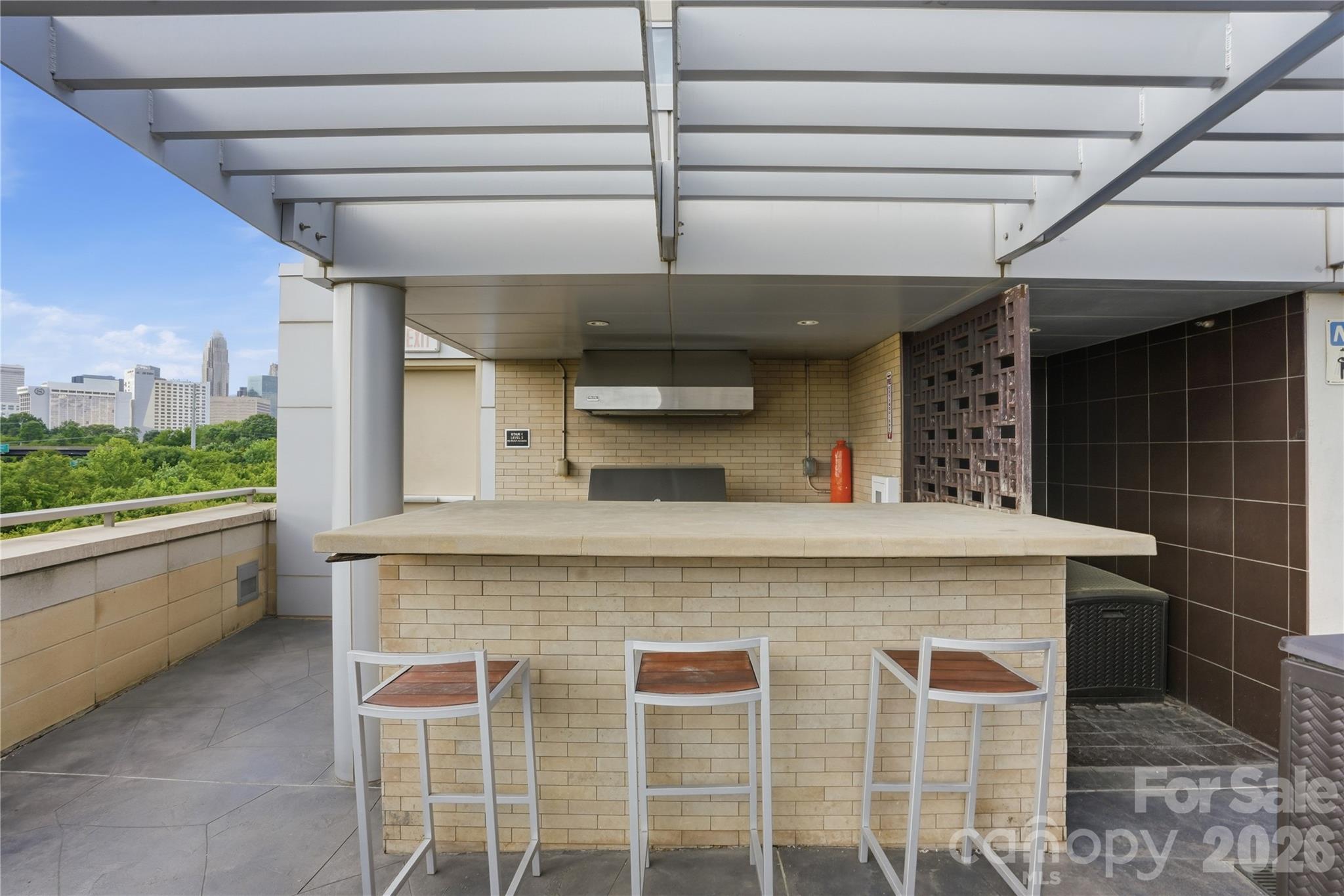 1133 Metropolitan Avenue Unit: 208