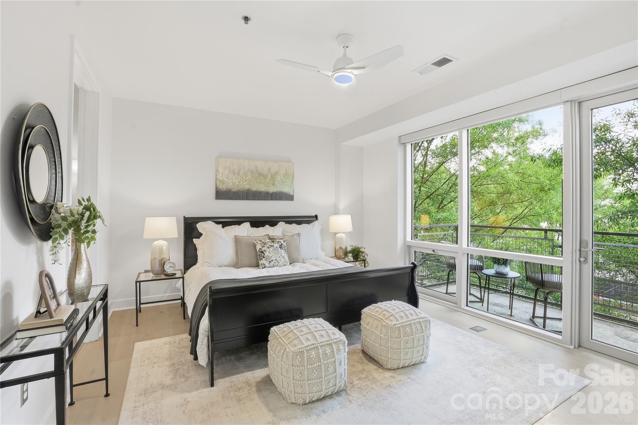 1133 Metropolitan Avenue Unit: 208