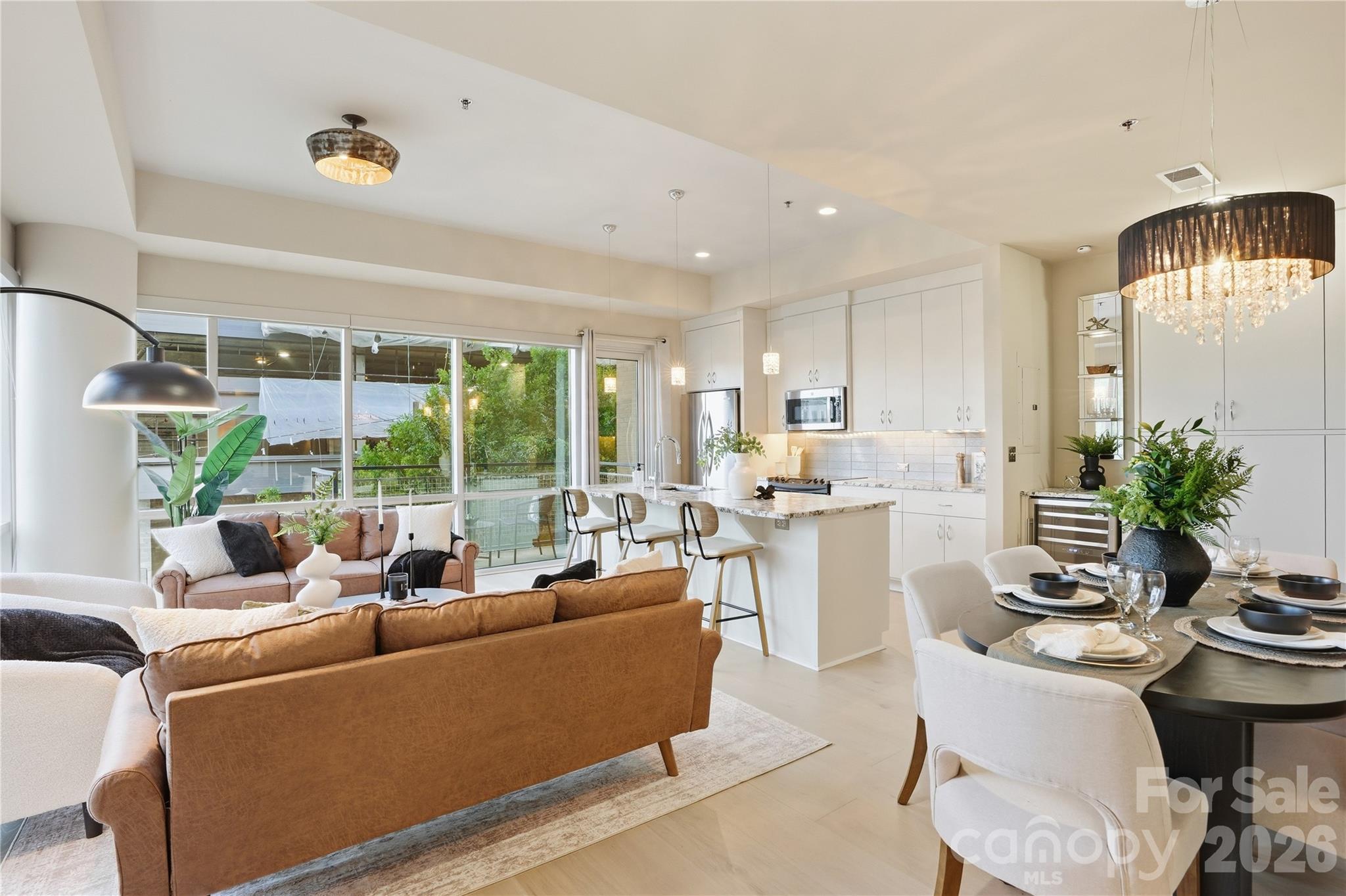 1133 Metropolitan Avenue Unit: 208