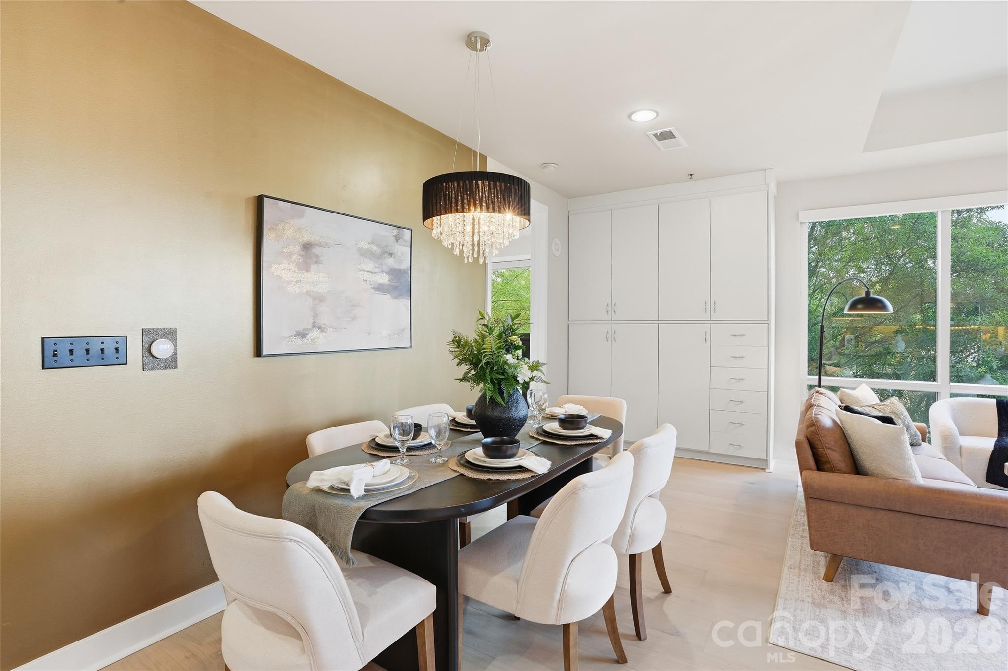 1133 Metropolitan Avenue Unit: 208