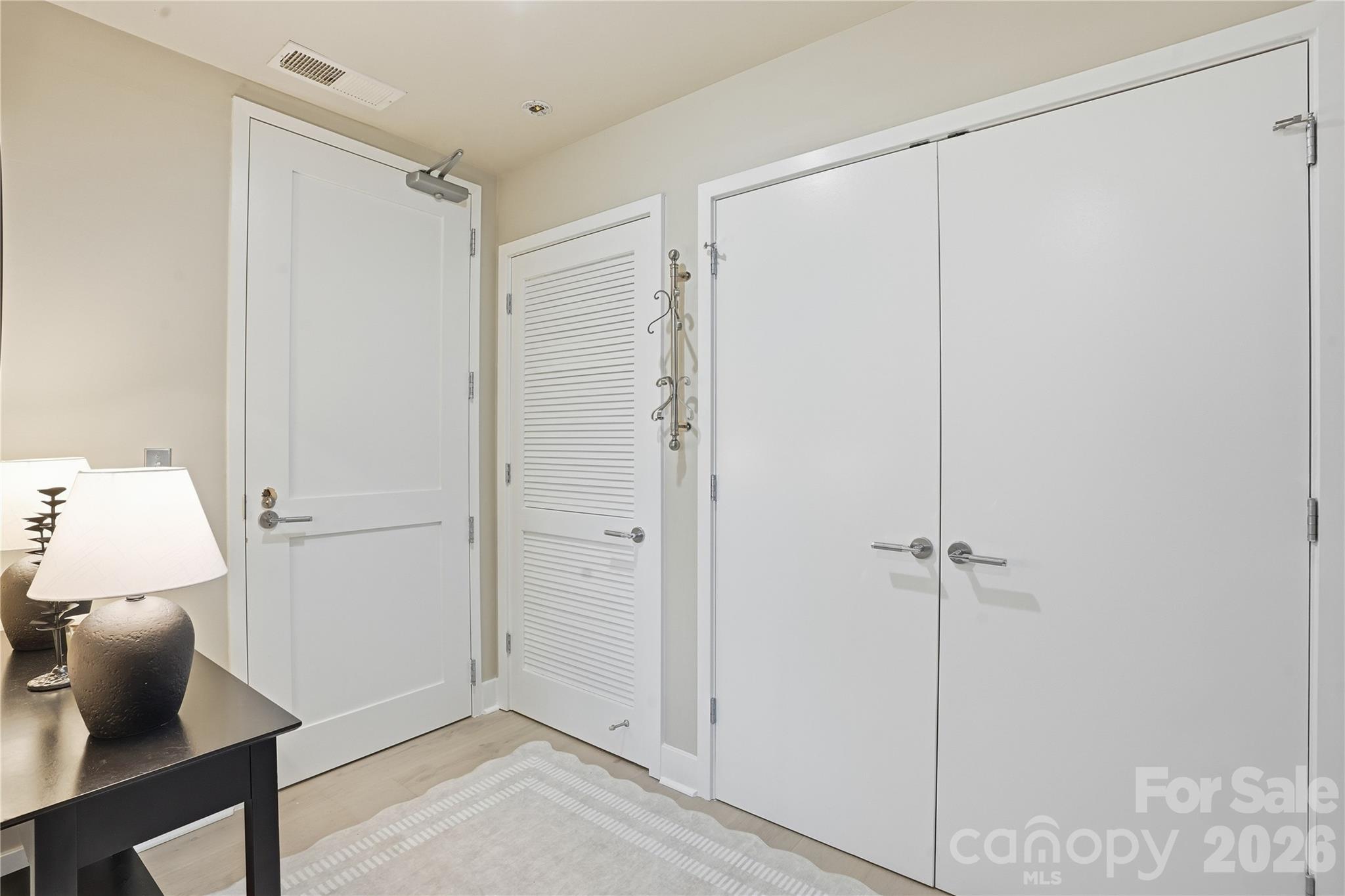 1133 Metropolitan Avenue Unit: 208