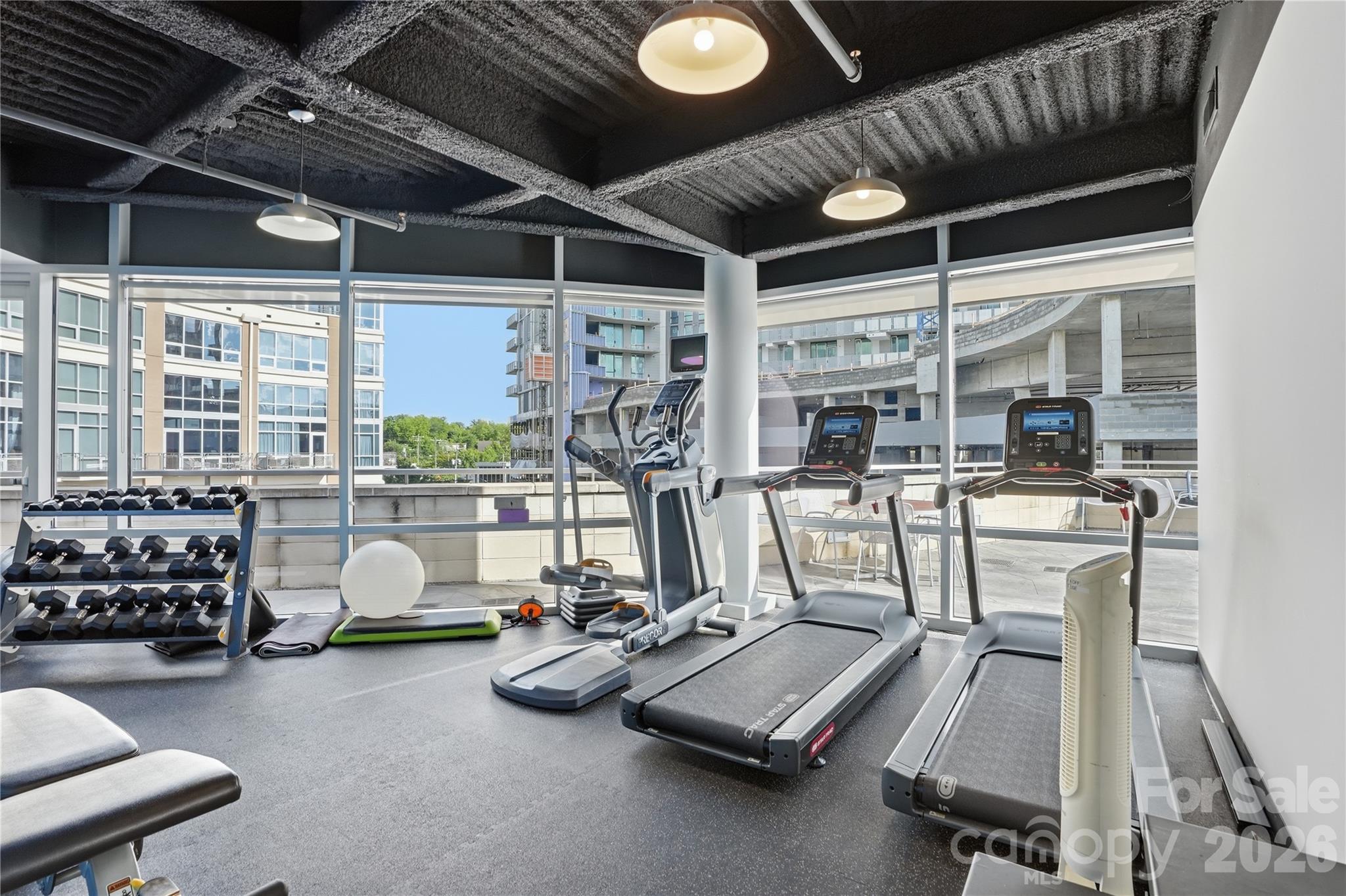 1133 Metropolitan Avenue Unit: 208