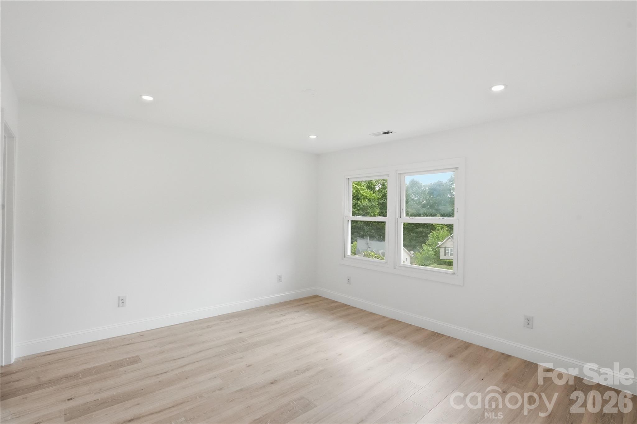 921 Green Circle Drive