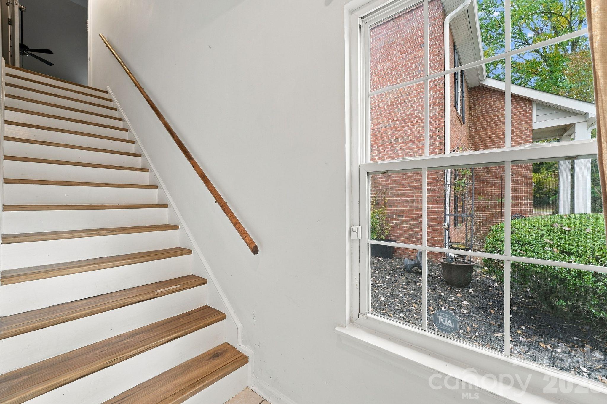 9401 Vicksburg Park Court