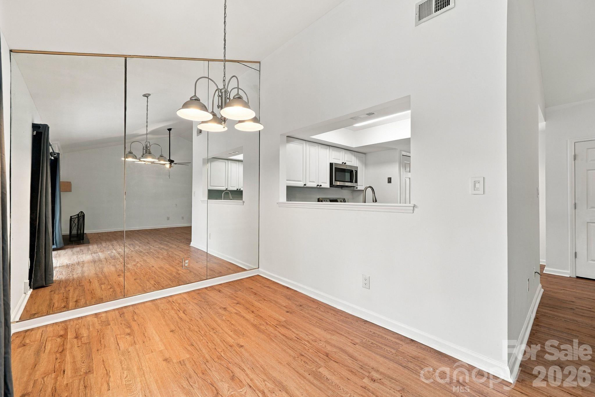 9401 Vicksburg Park Court