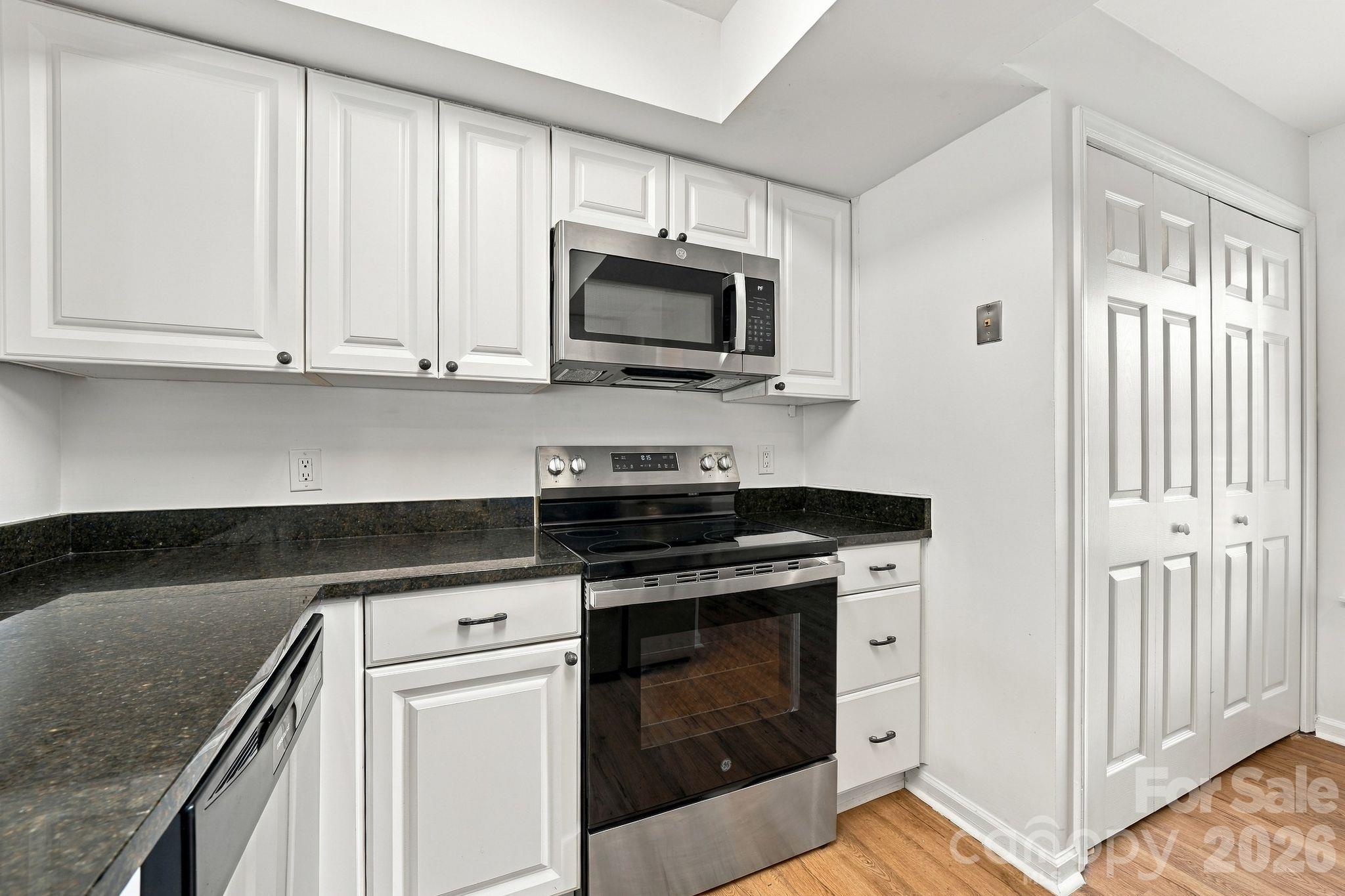 9401 Vicksburg Park Court