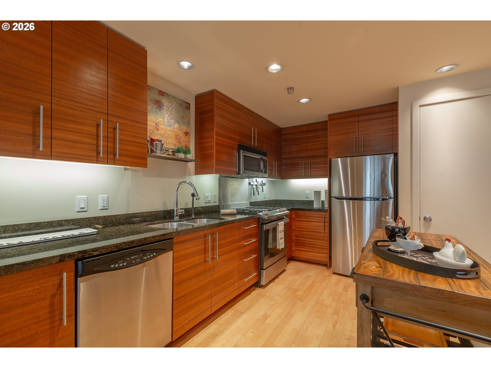 1830 NW RIVERSCAPE ST 307