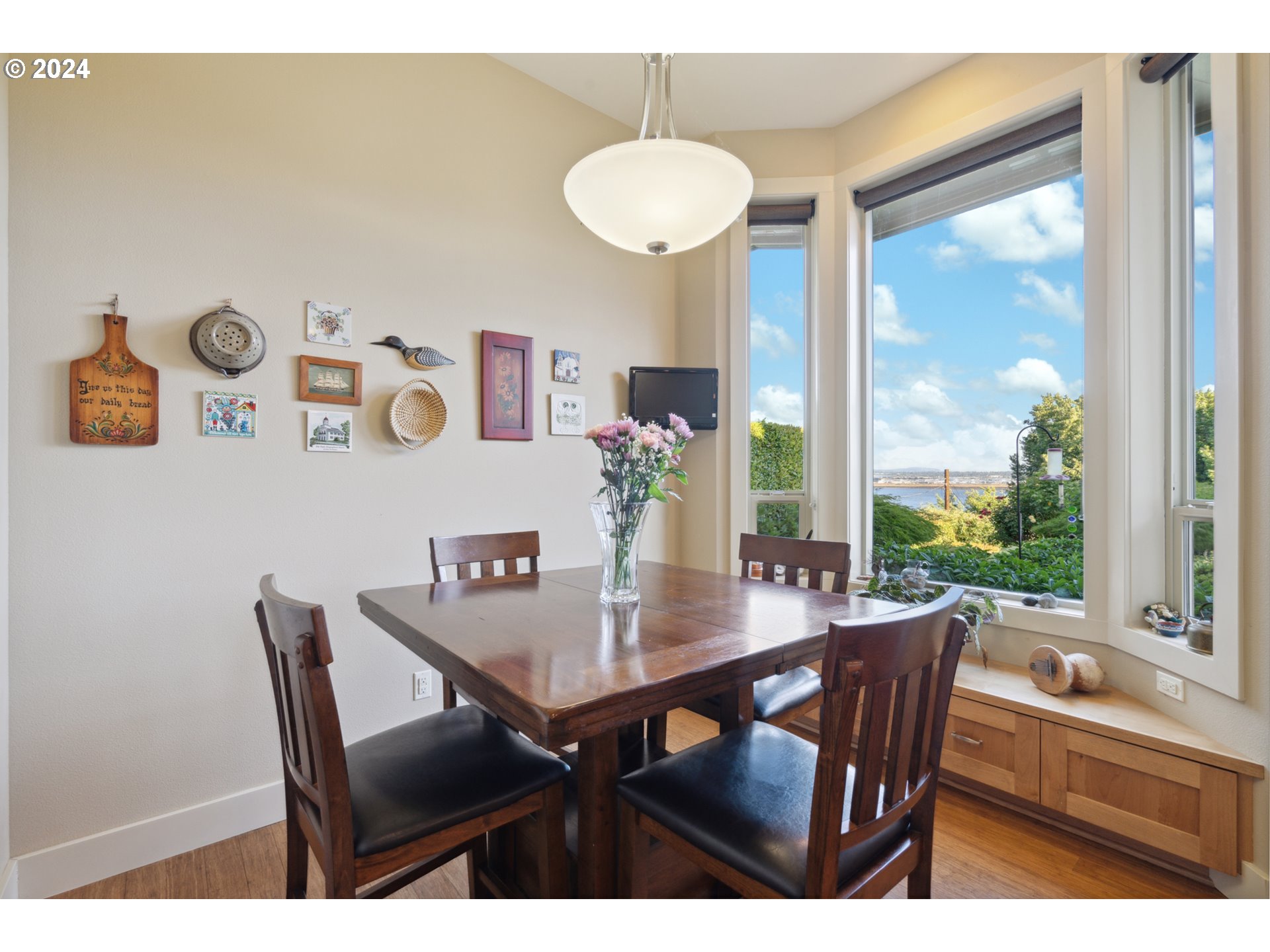 6715 SE RIVERSIDE LN