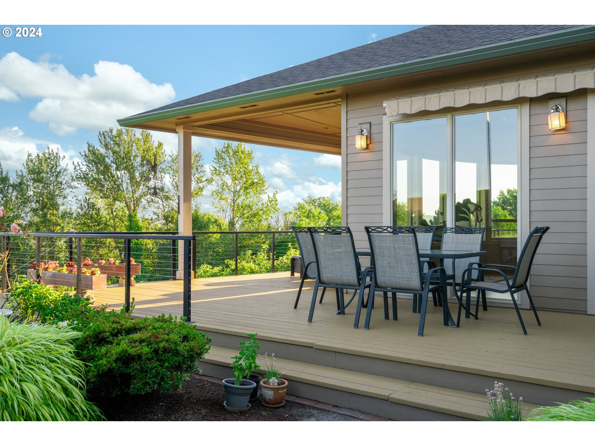 6715 SE RIVERSIDE LN