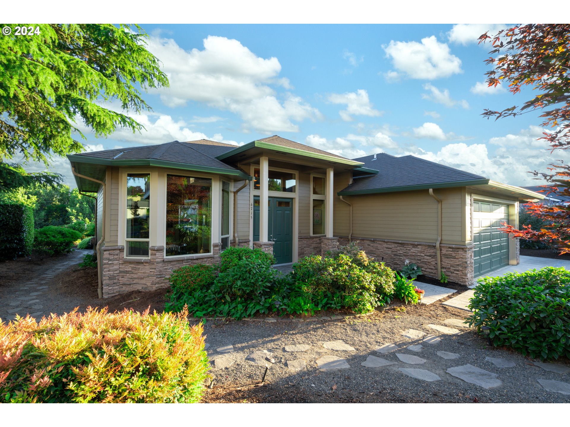 6715 SE RIVERSIDE LN