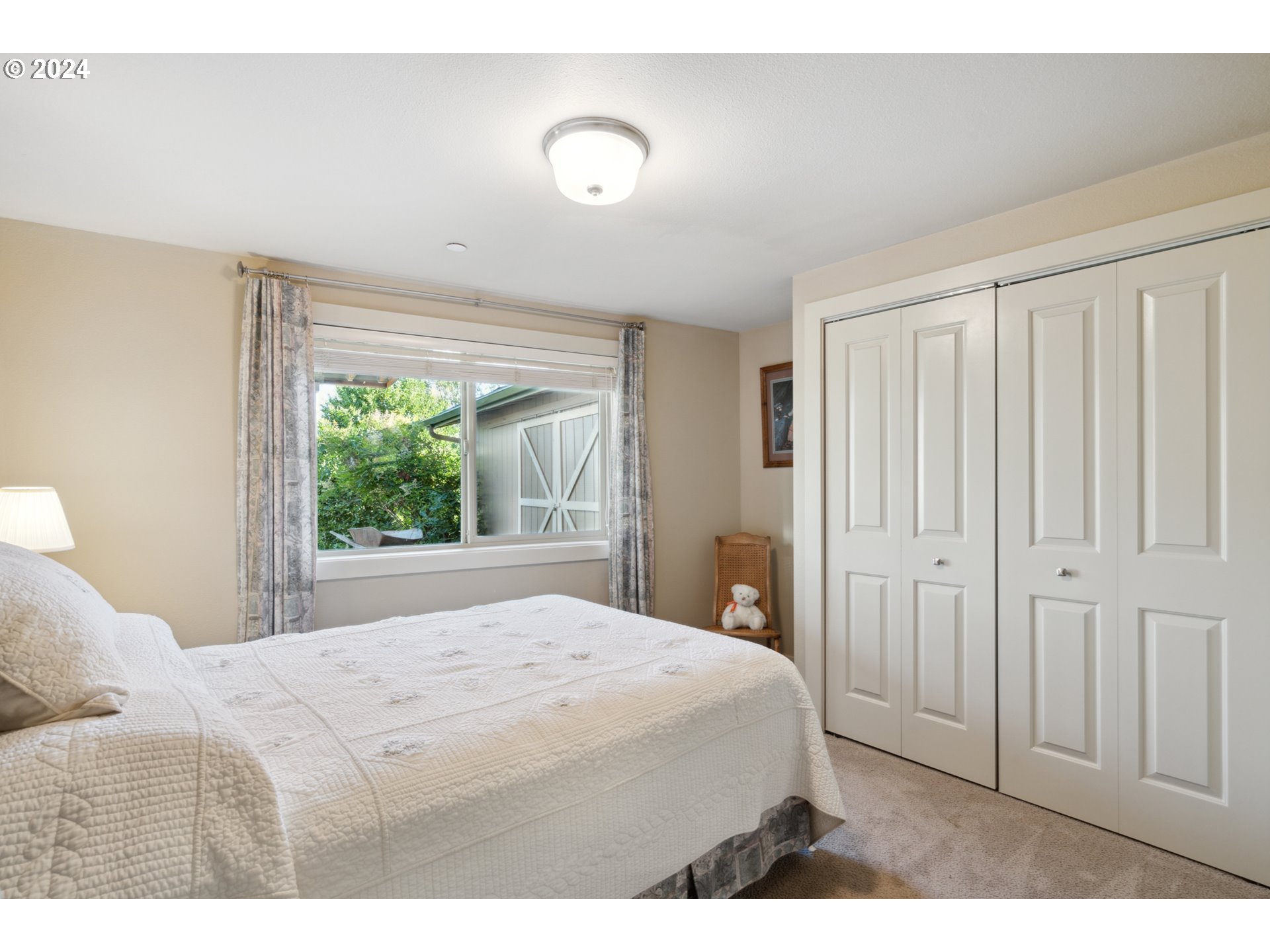 6715 SE RIVERSIDE LN