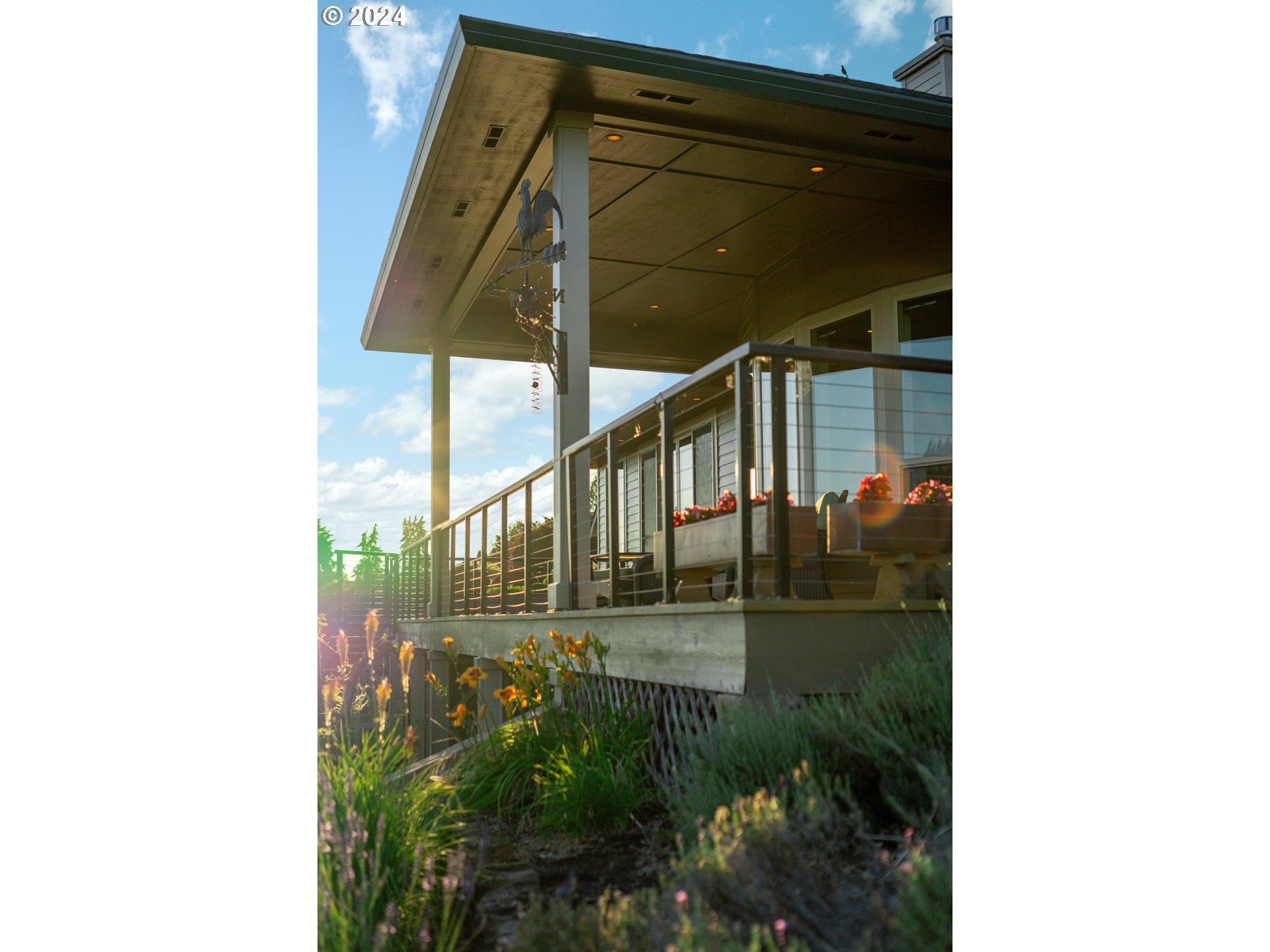 6715 SE RIVERSIDE LN