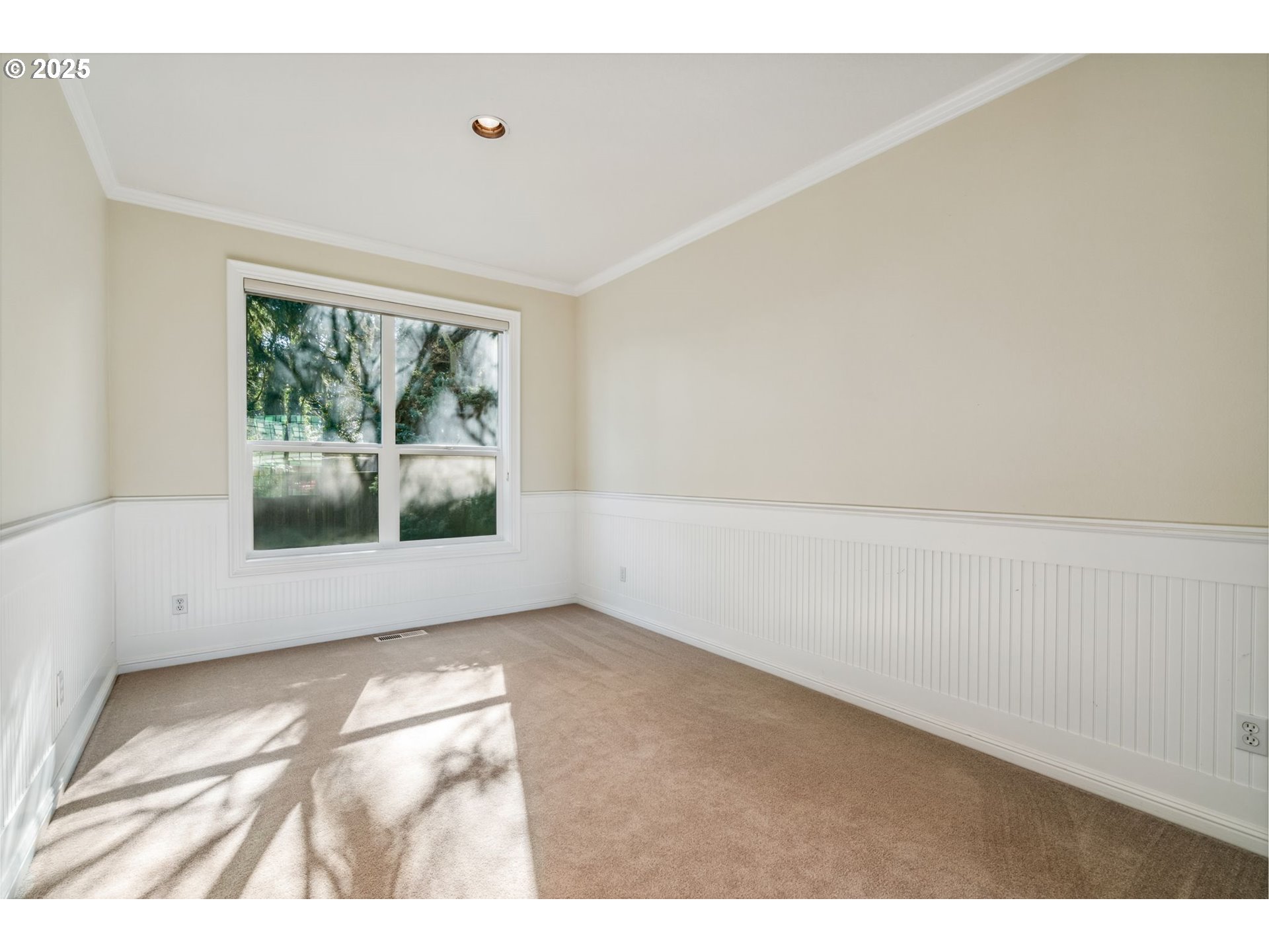 16570 SE Anna Eve DR