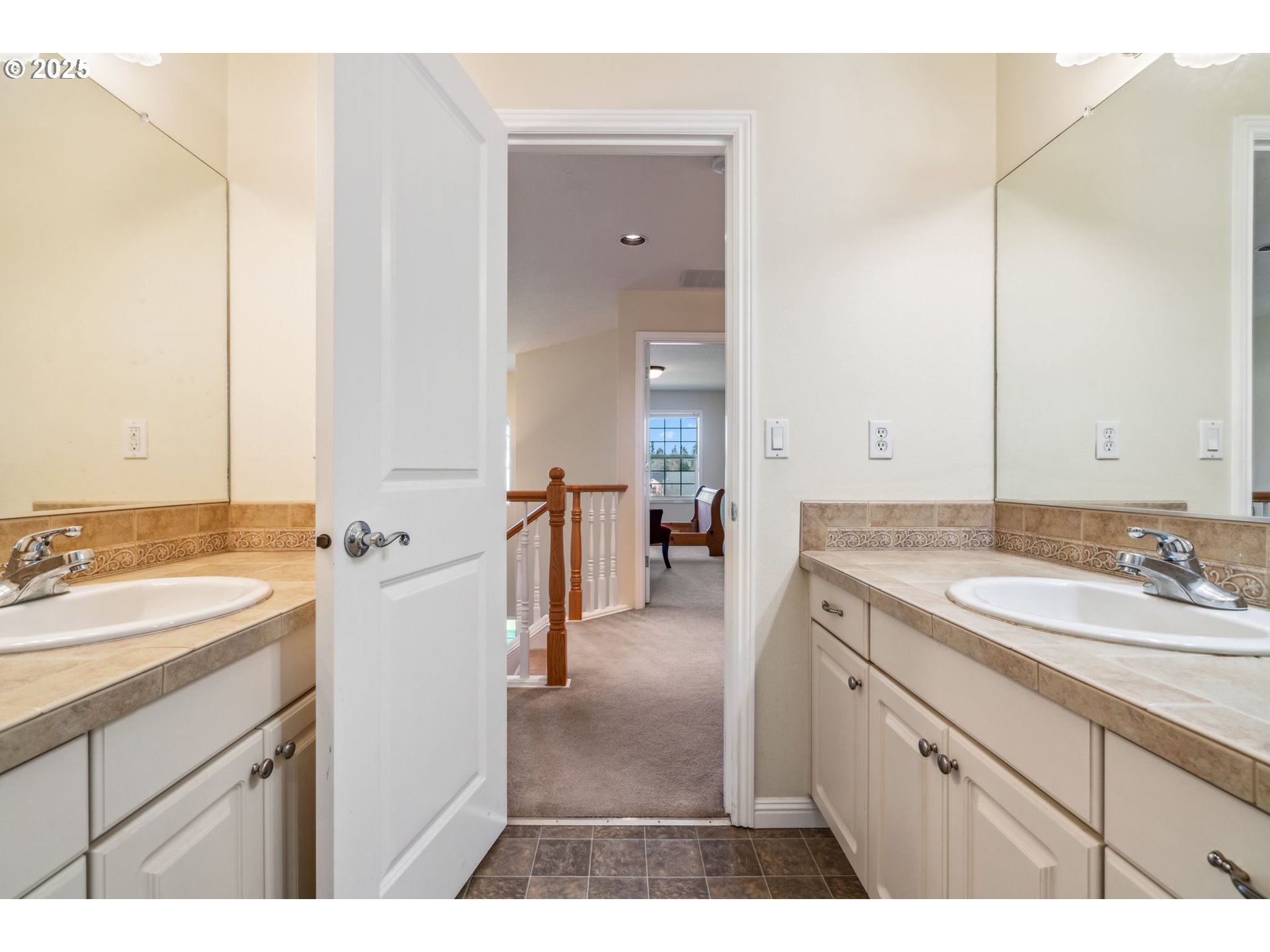 16570 SE Anna Eve DR