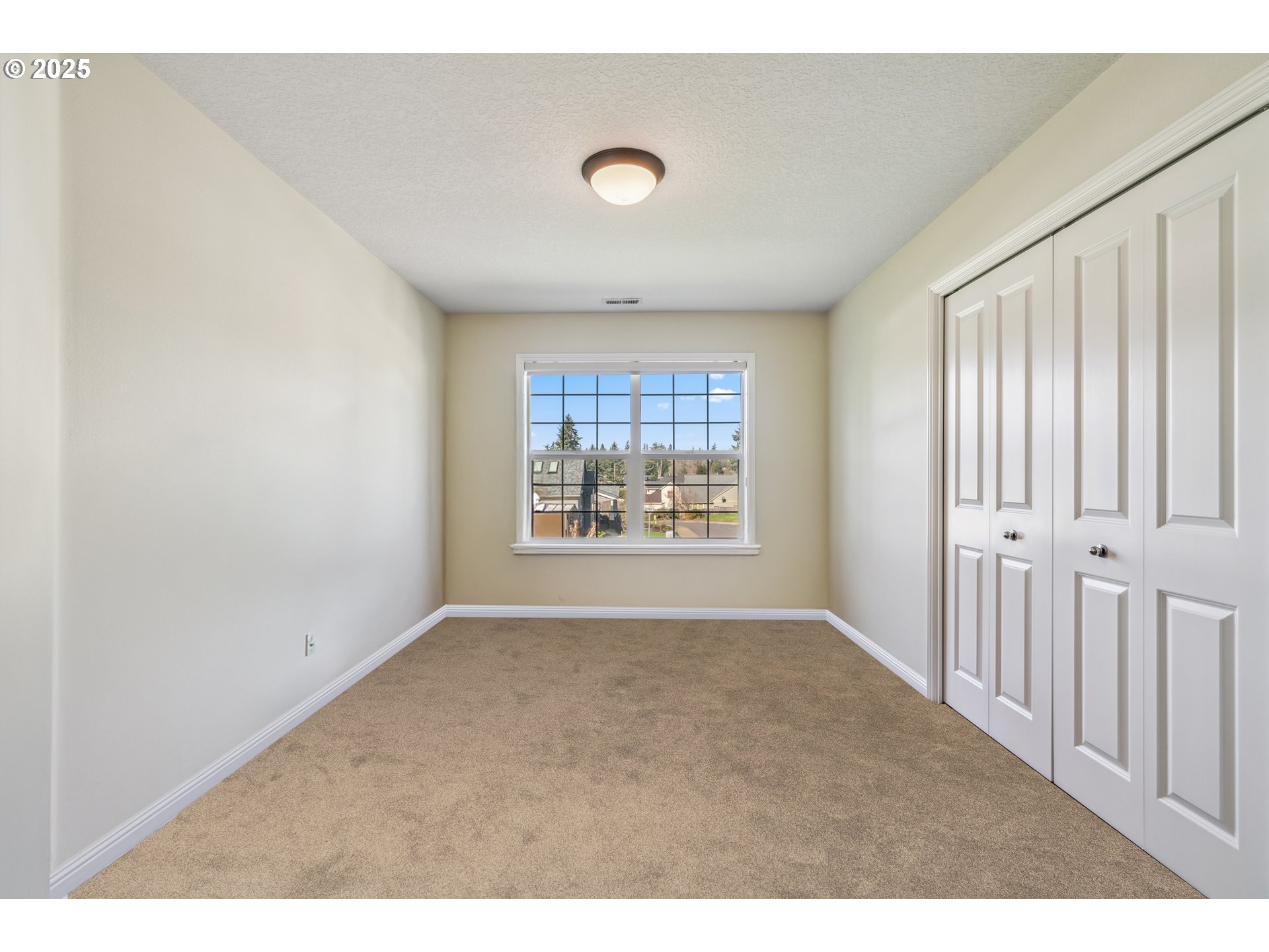 16570 SE Anna Eve DR