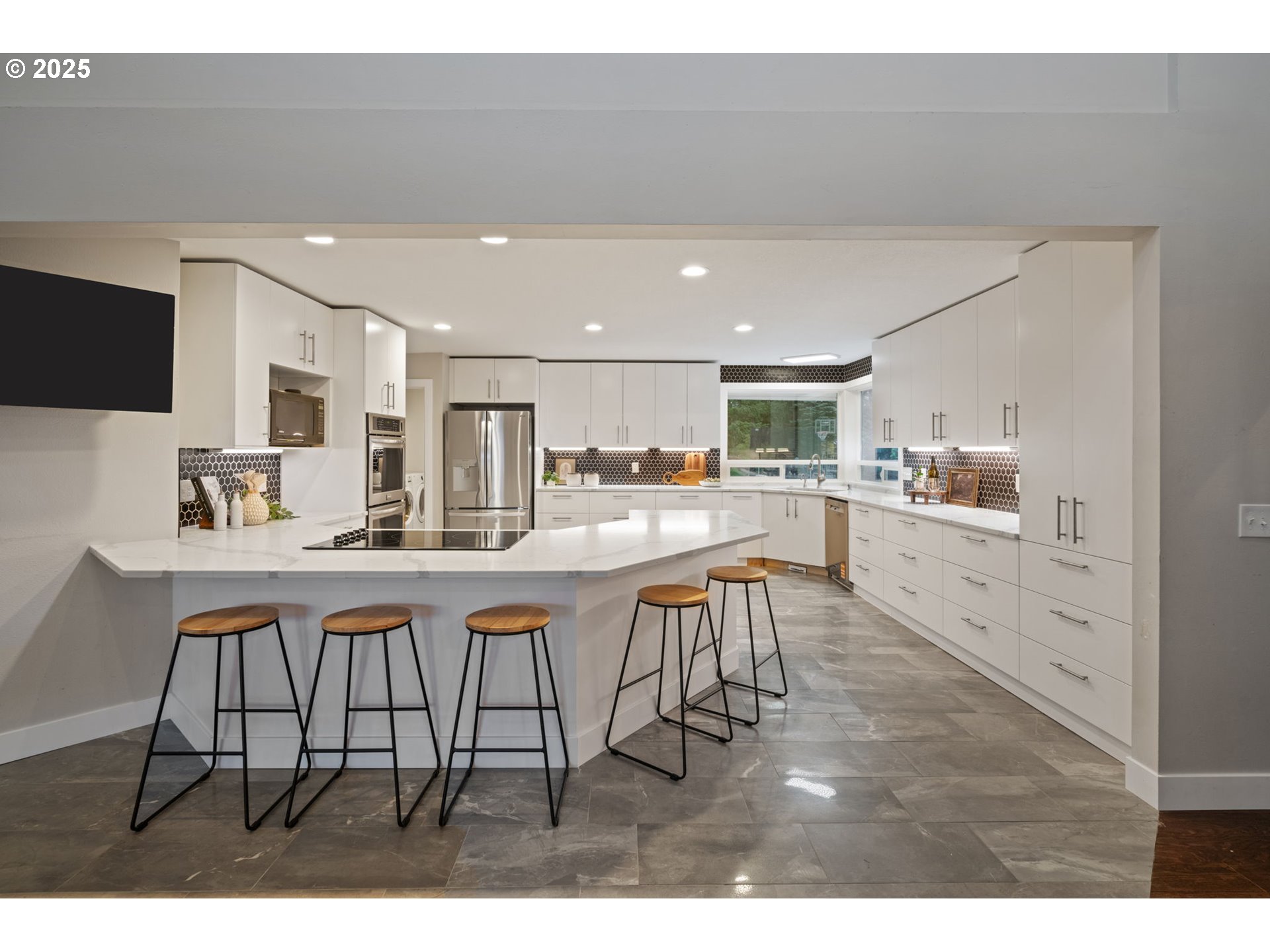 15280 S HOWARDS MILL RD