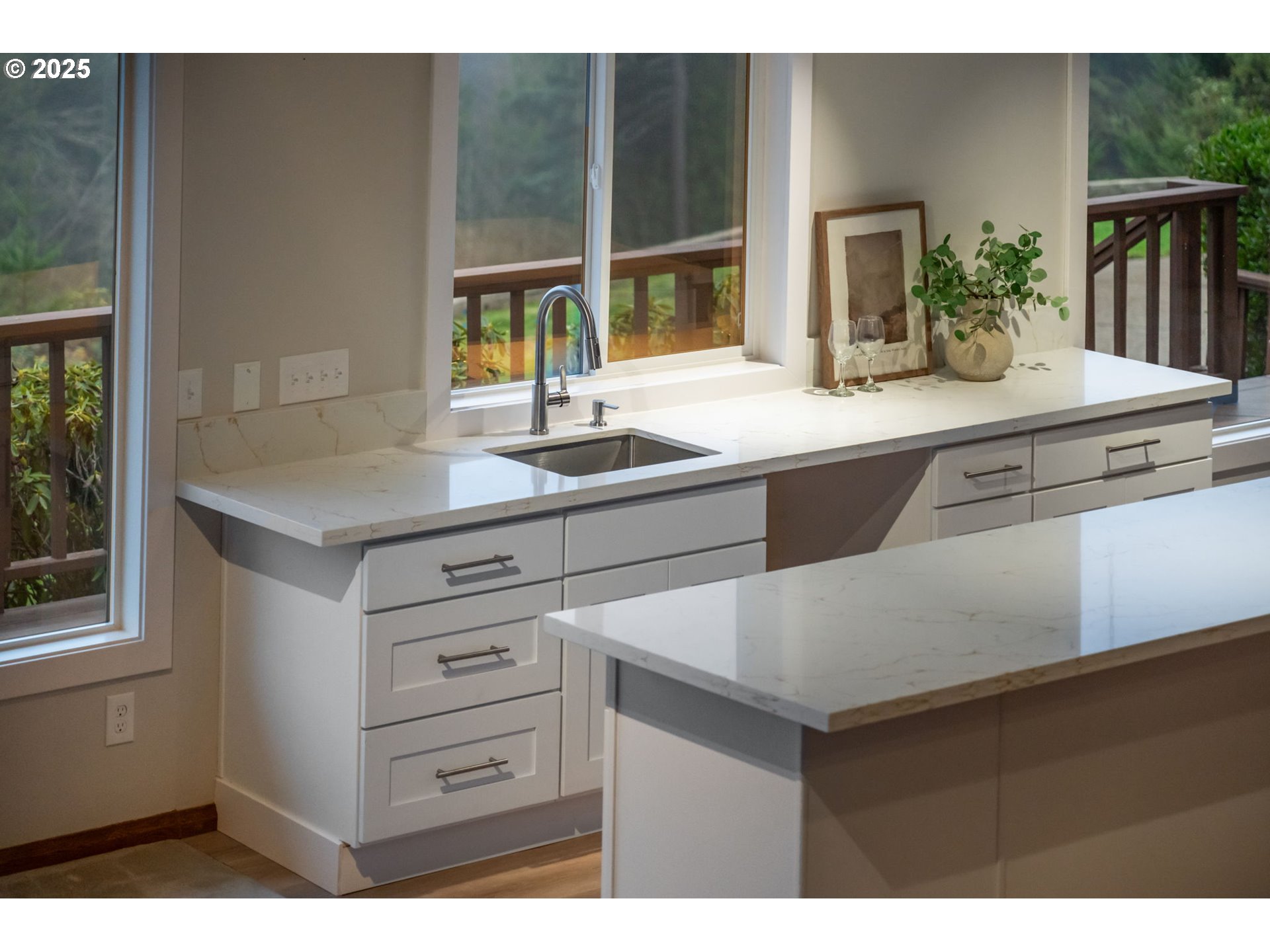 15280 S HOWARDS MILL RD