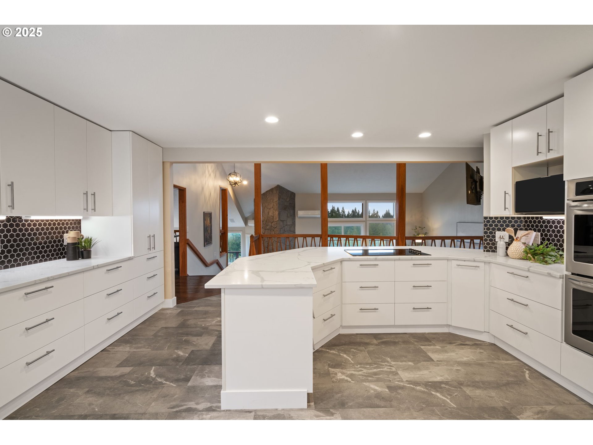 15280 S HOWARDS MILL RD